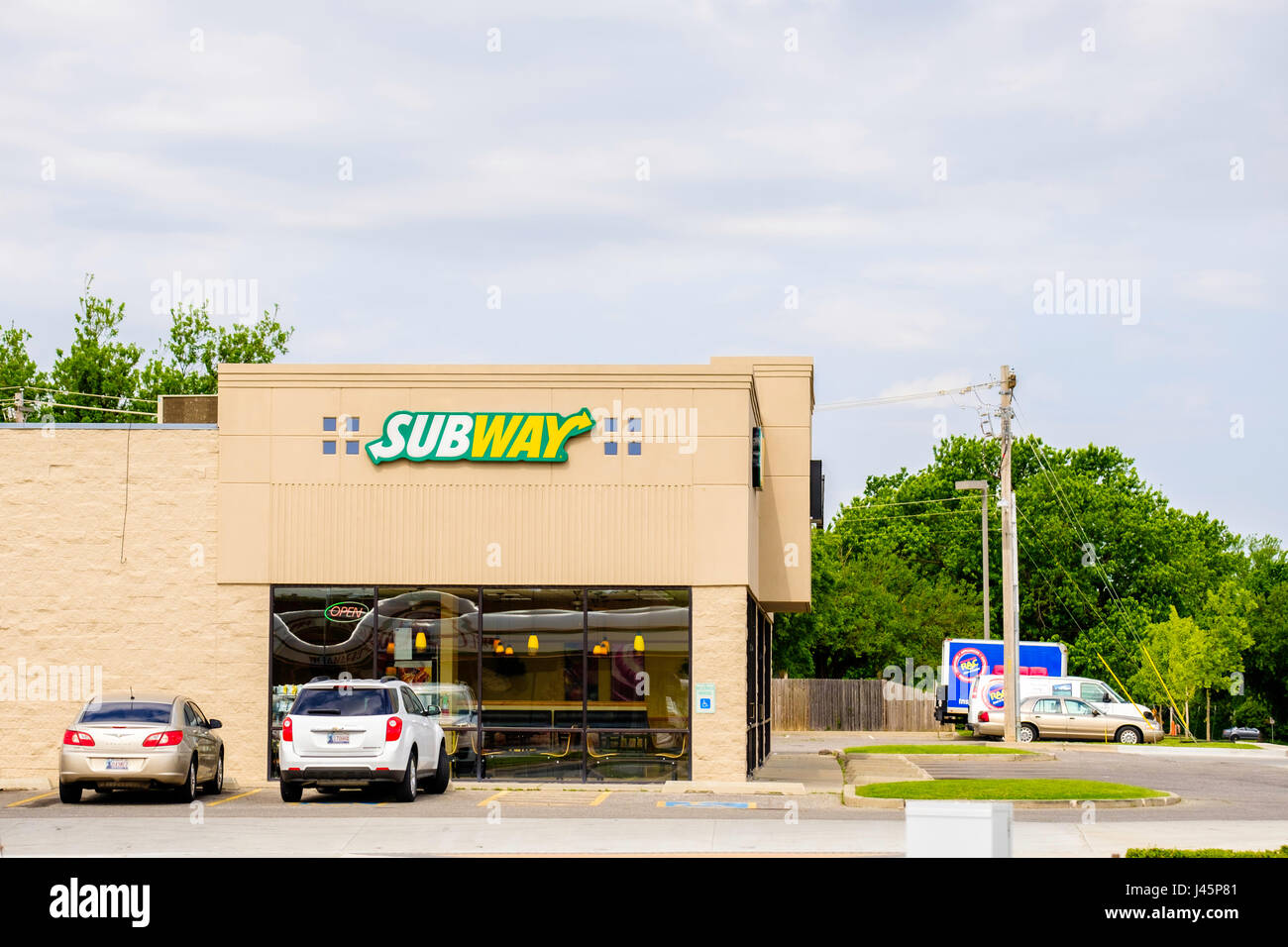 Das Exterieur des U-Bahn-Shop befindet sich im Norden McArthur in Oklahoma City, Oklahoma, USA. Stockfoto