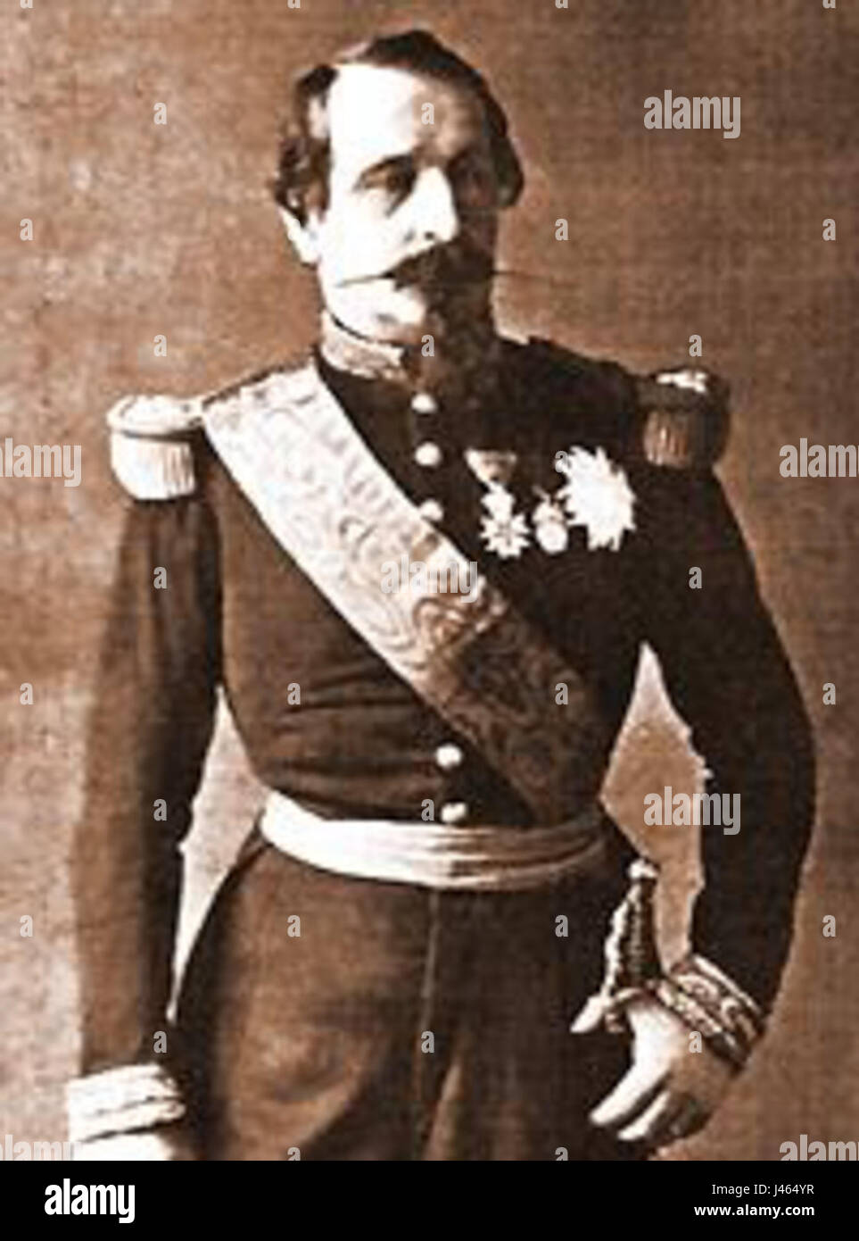 Napoleon III., geboren als Karl-Louis Napoleon Bonaparte, war der erste Präsident Frankreichs und späterer Kaiser, der von 1852 bis 1870 regierte. Seine Herrschaft markierte bedeutende industrielle, politische und architektonische Veränderungen in Frankreich, einschließlich der Umwandlung von Paris unter Baron Haussmann. Stockfoto