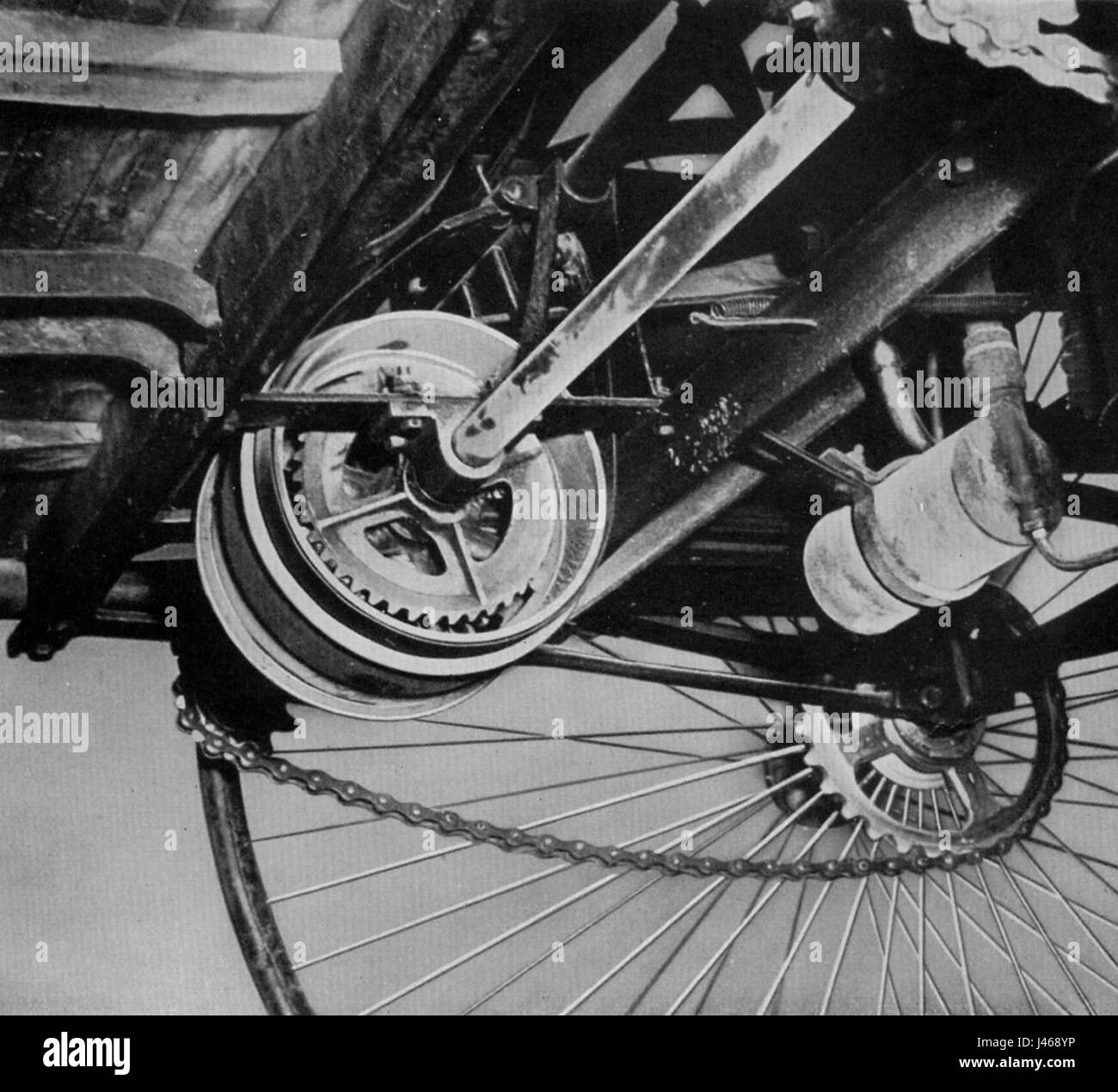 Die Patentmotorwagen Kette war ein früher von Karl Benz entworfener Kraftwagen mit Kettenantrieb, der einen bedeutenden Schritt in der Automobilgeschichte des späten 19. Jahrhunderts darstellt. Stockfoto