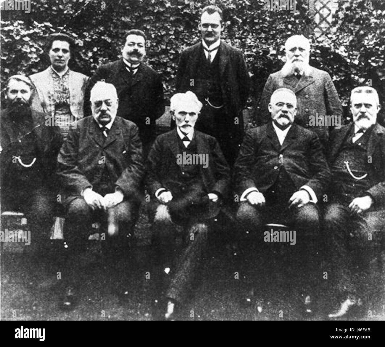 Der Parteivorstand 1909 bezieht sich auf den führungsrat einer politischen Partei aus dem Jahr 1909. Dieser Begriff bezeichnet historisch das Leitungsorgan, das für Parteientscheidungen, Strategien und Operationen in diesem Jahr verantwortlich ist. Stockfoto