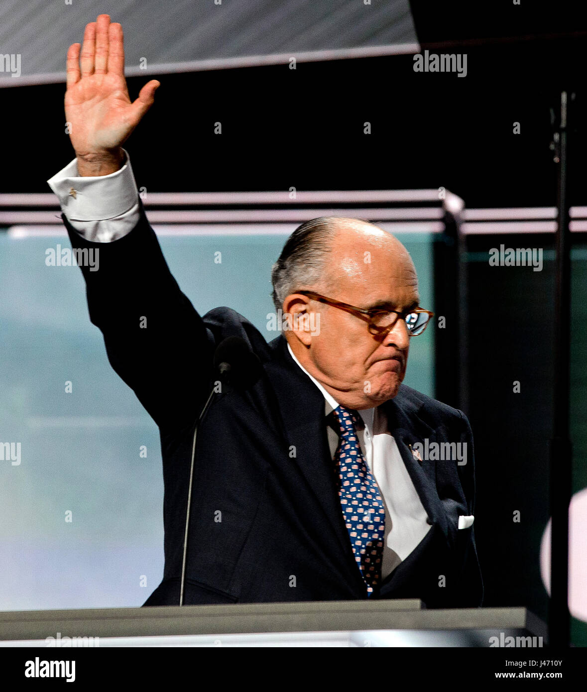 Ehemaliger Bürgermeister von New York City Rudy Giuliani befasst sich mit der republikanischen Nominierung in Quicken Sport Arena Cleveland Ohio, 18. Juli 2016.  Foto: Mark Reinstein Stockfoto