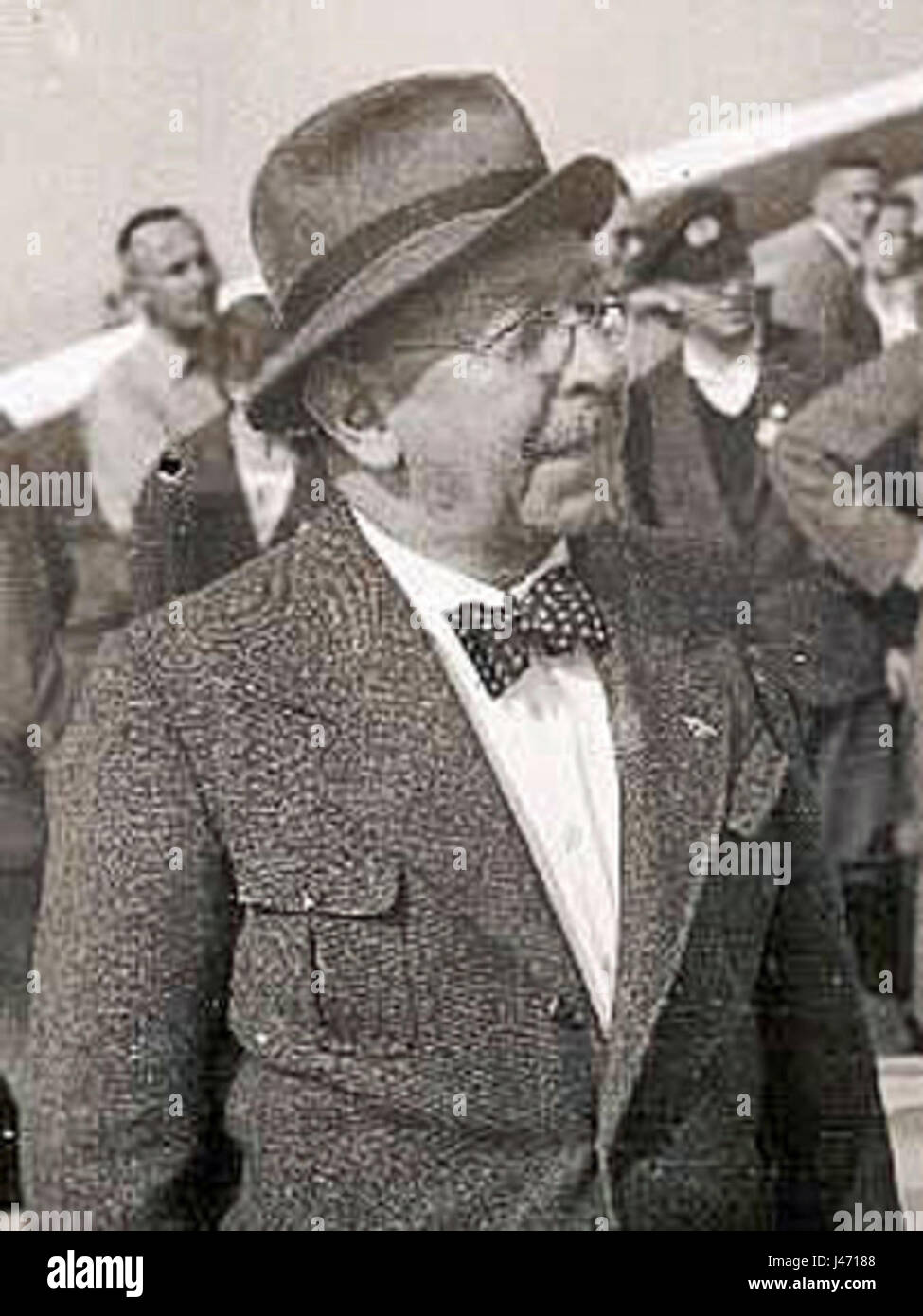 Oskar Ursinus war eine bedeutende historische Persönlichkeit, die für seine Beiträge zu seinem Feld bekannt war. Details über seine Karriere und seine Auswirkungen auf verschiedene Sektoren werden in der historischen Forschung untersucht. Stockfoto