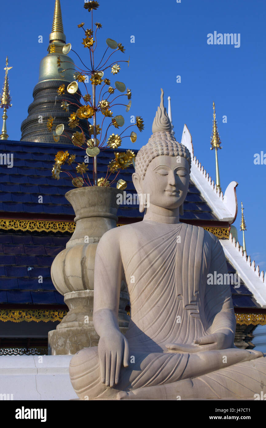 Eine sitzende Buddha-Statue in der buddhistischen Tempelanlage Wat Ban Höhle, Mae Taeng, Chiang Mai, Thailand Stockfoto