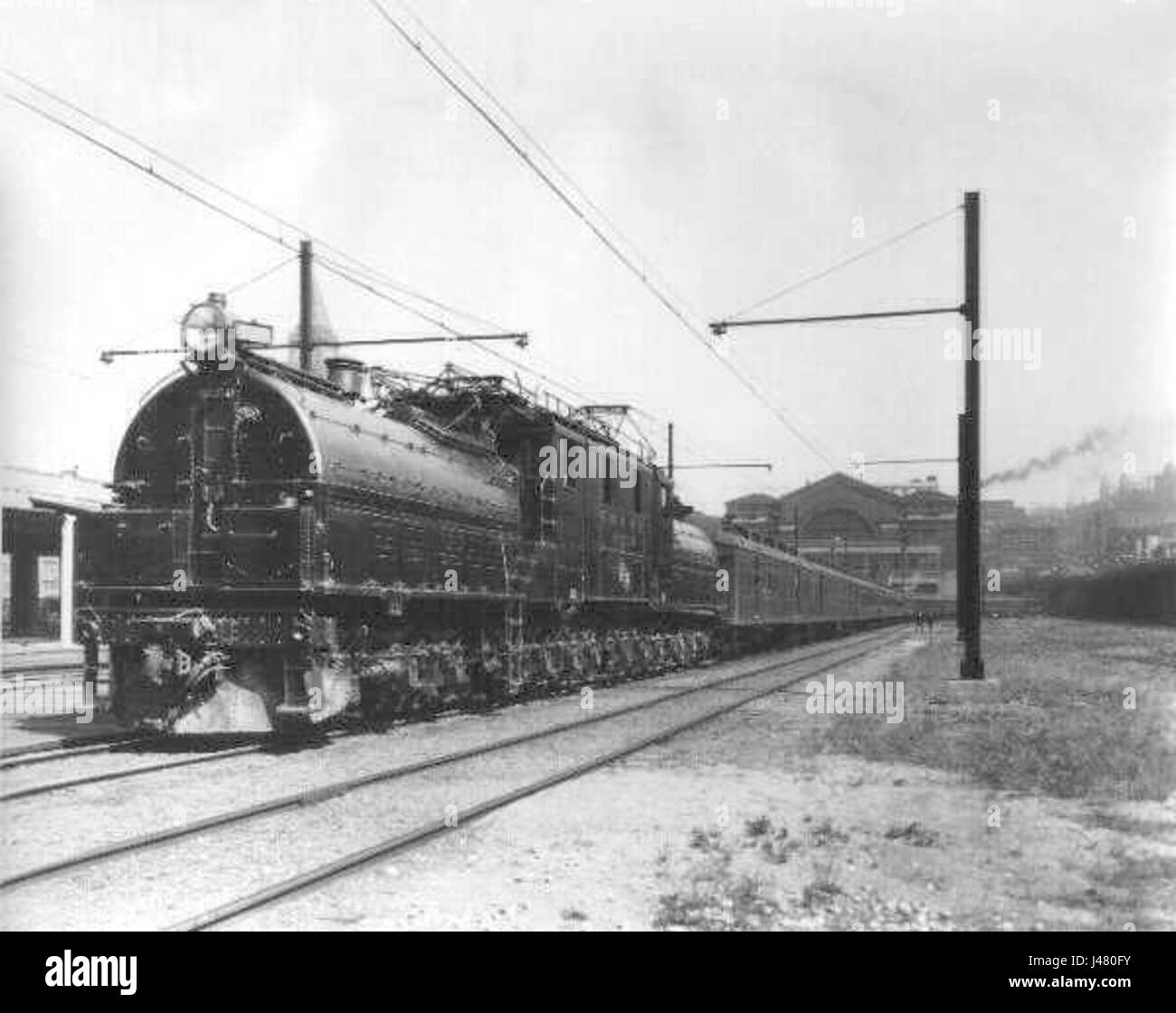 MILW EP 218 bezieht sich auf ein bestimmtes Modell oder eine bestimmte Einheit, die möglicherweise mit Eisenbahnen oder Transportsystemen zusammenhängt. Sie bezieht sich auf Teile oder Ausrüstungen, die von der Milwaukee Road (MILW), einer historischen amerikanischen Eisenbahngesellschaft, verwendet werden. Das EP könnte eine Kennung für eine bestimmte Lokomotive oder einen bestimmten Motor sein. Stockfoto