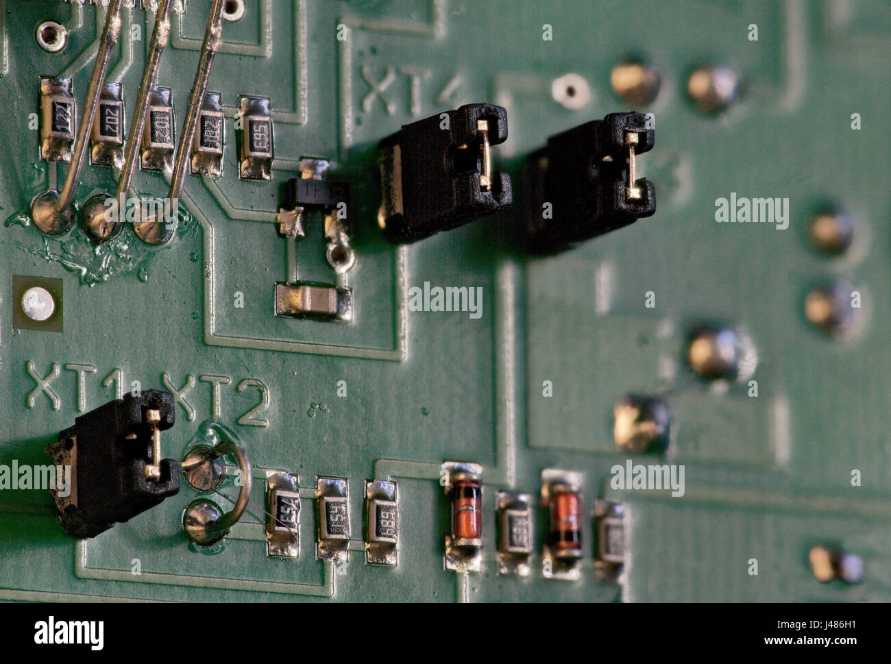 Elektronische Bauteile auf der Platine Makroaufnahme Stockfoto