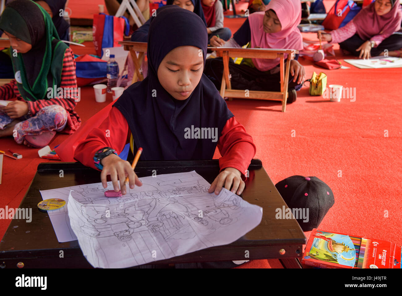 Mädchen, die Zeichenklasse, Malacca, Malaysia Stockfoto