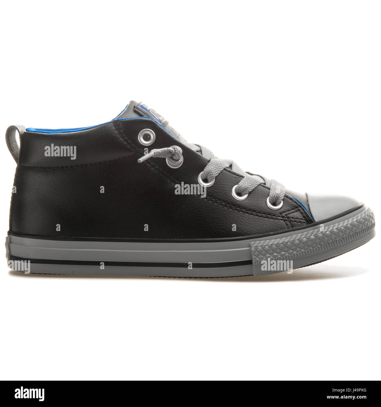 Converse Chuck Taylor All Star Street Mitte Leder schwarz grau blau -  649996C Stockfotografie - Alamy