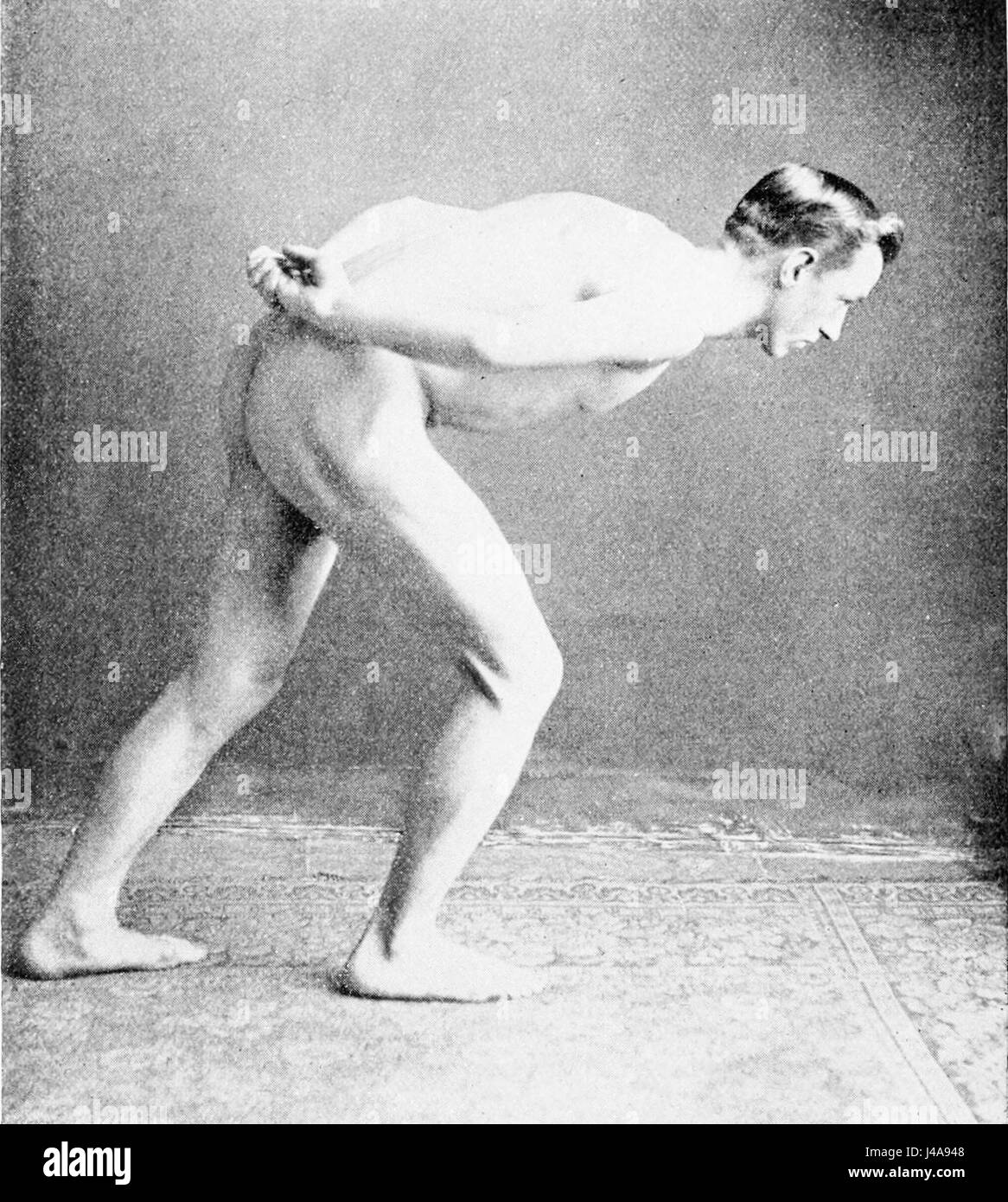 Der artikel „PSM V48 D200“ zeigt eine Abbildung, die die richtige Position für Skaten zeigt. Er zeigt die Haltung und Form, die für eine effektive Leistung bei Wettkampfsportveranstaltungen erforderlich sind. Stockfoto