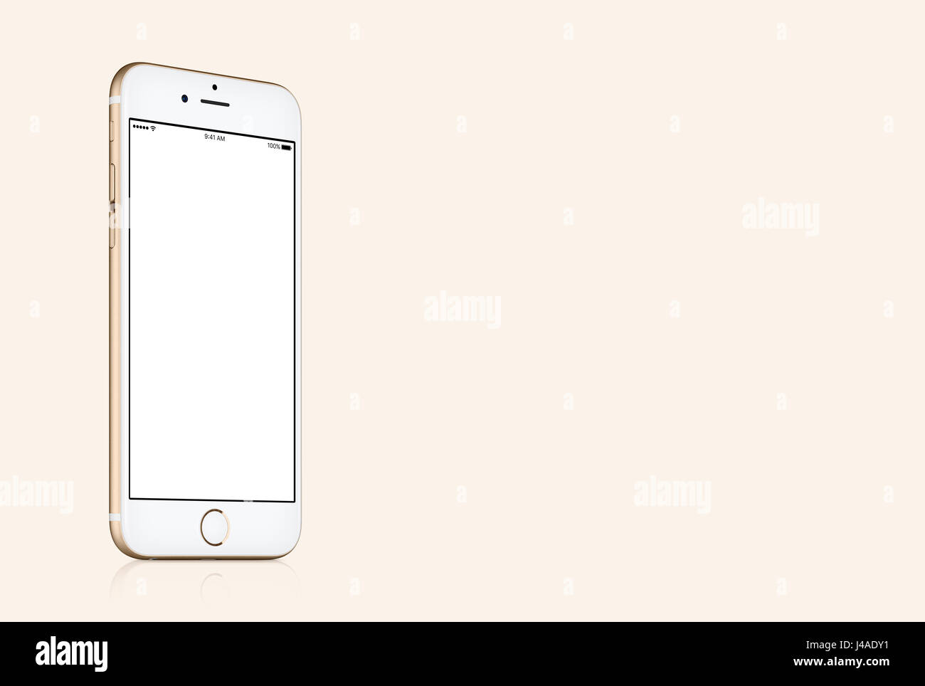 Gold Apple iPhone 7-Mockup auf solide Goldgrund mit Textfreiraum Stockfoto