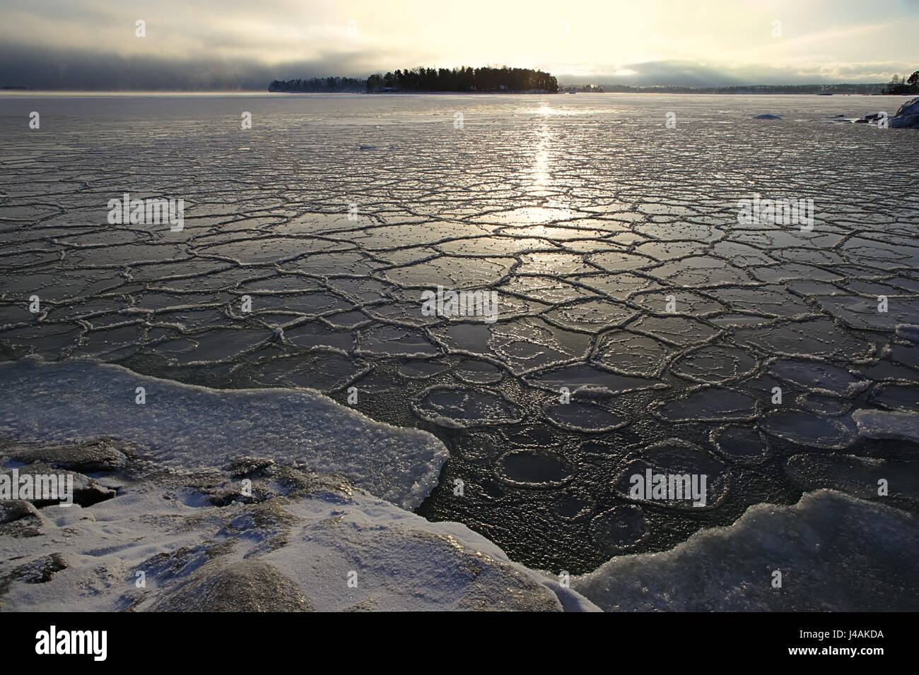 Eisige Ostsee, Blick von Helsinki city Stockfoto