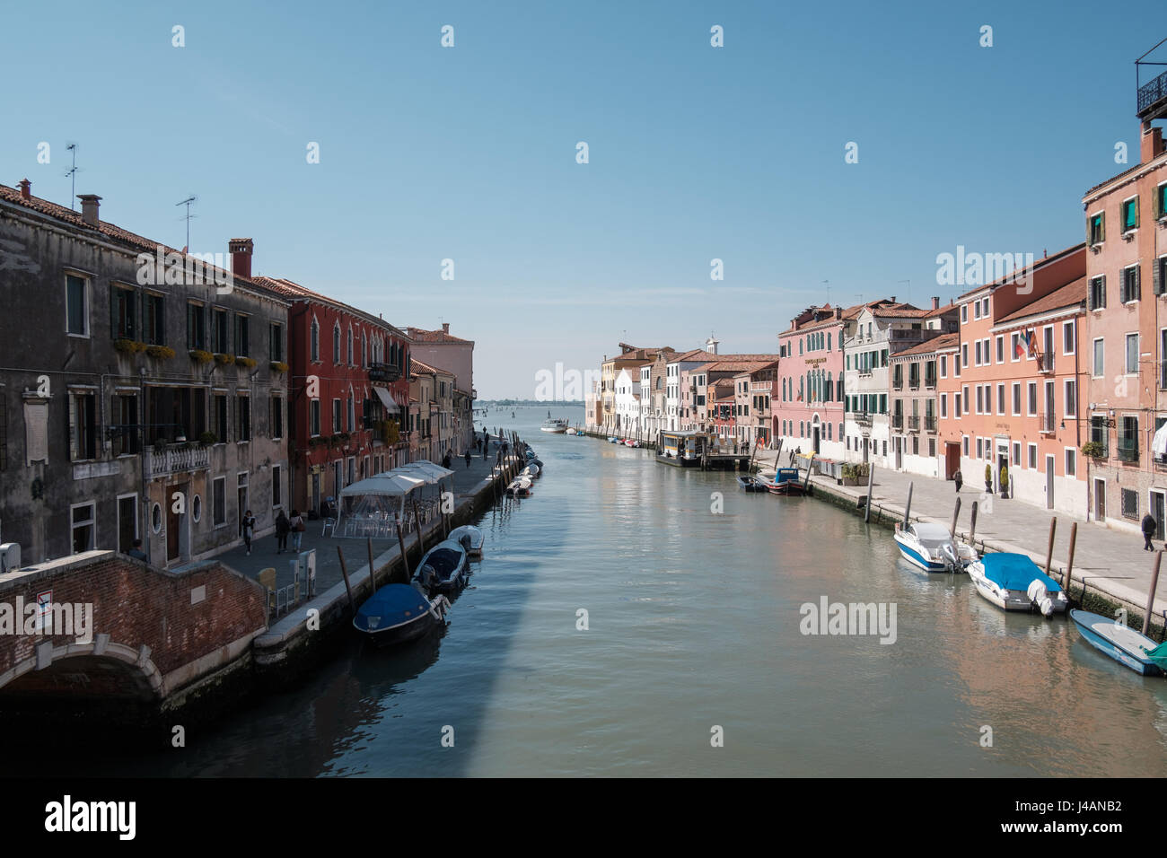 Kanal auf der Insel Murano bei Venedig Stockfoto