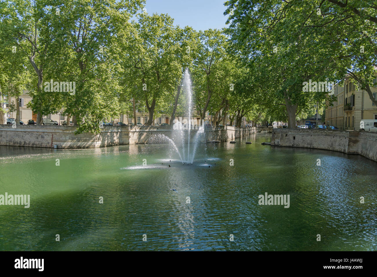 Die Quais De La Fontaine in Nimes, Frankreich Stockfoto