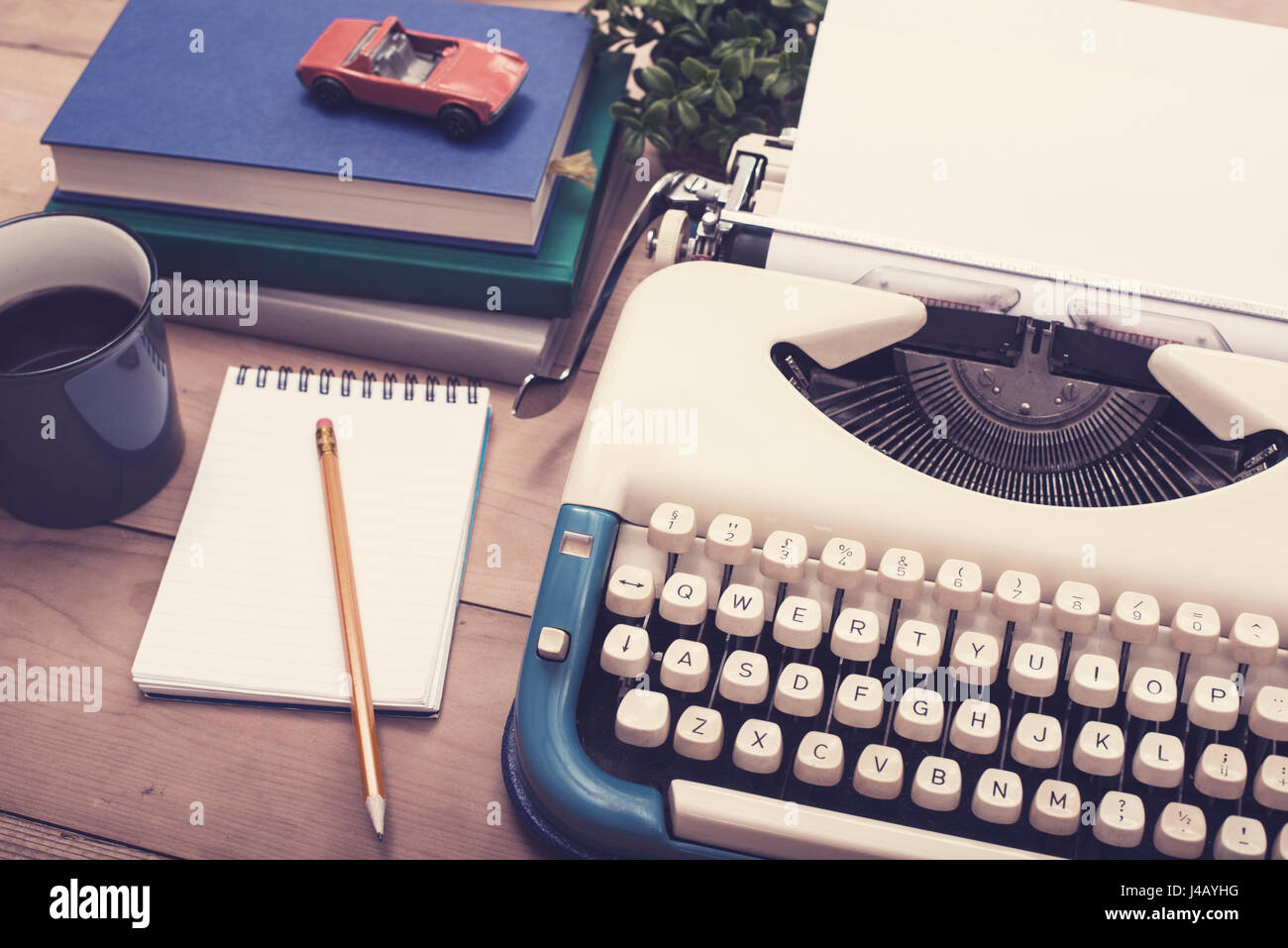 Retro-Schreibmaschine Schreibtisch Stockfoto