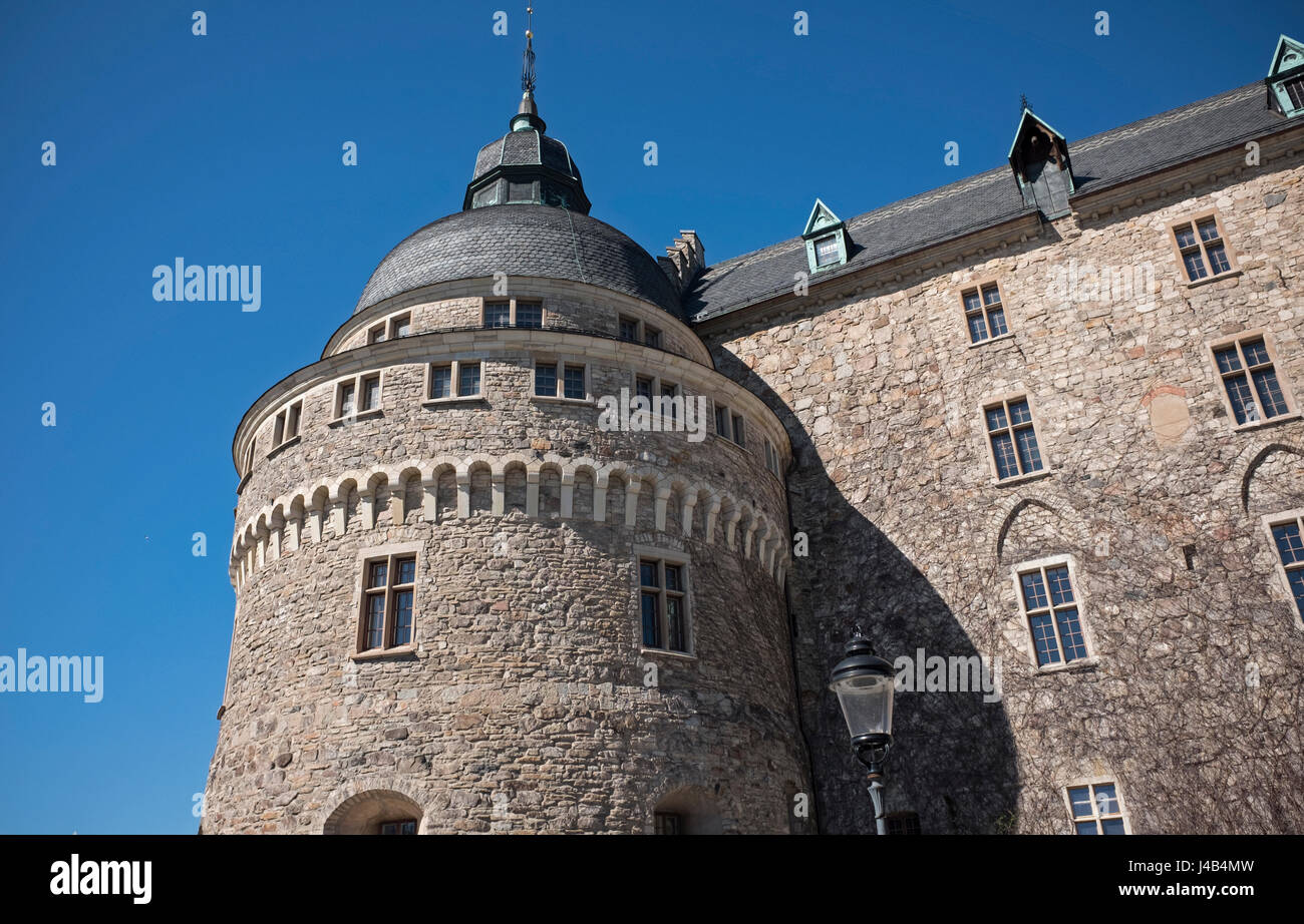 Ein Detail des Schlosses Örebro in Schweden an einem sonnigen Tag Stockfoto