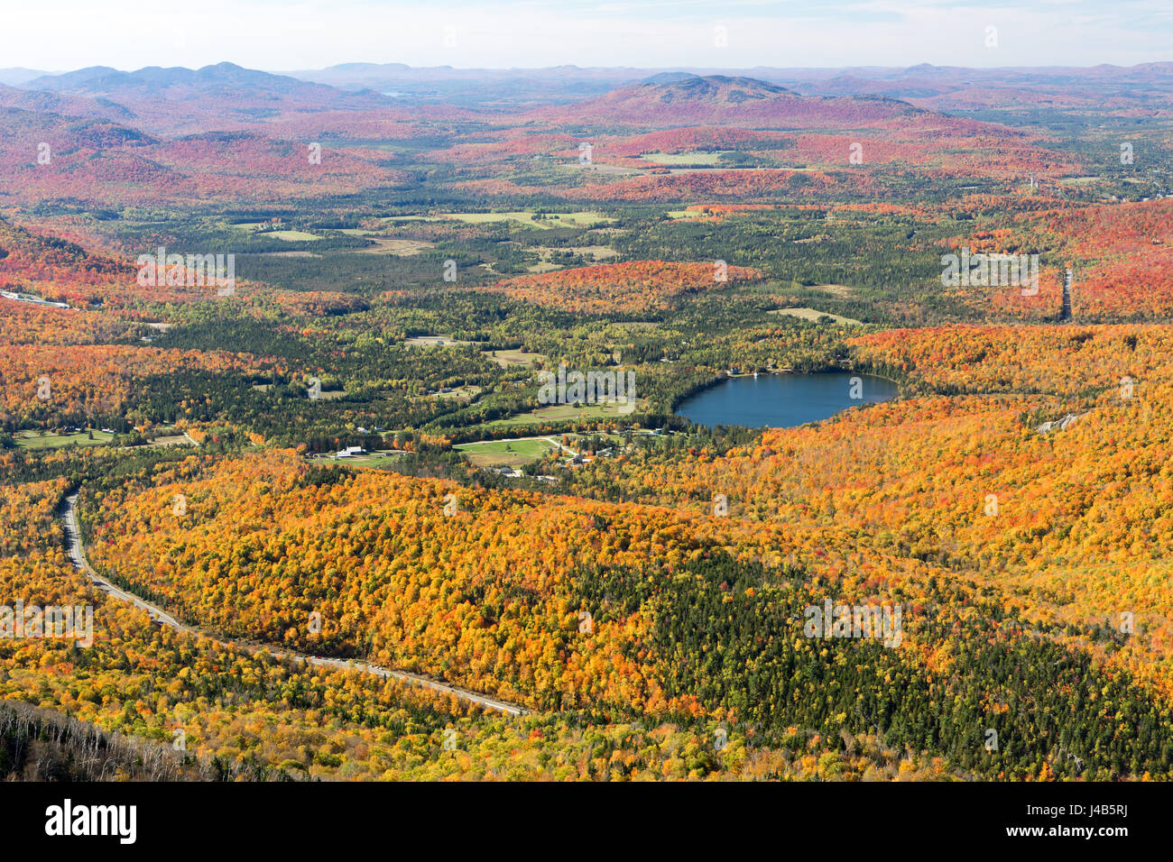 Aussicht vom Gipfel des Mt Cascade, Adirondacks, New York State, USA. Stockfoto