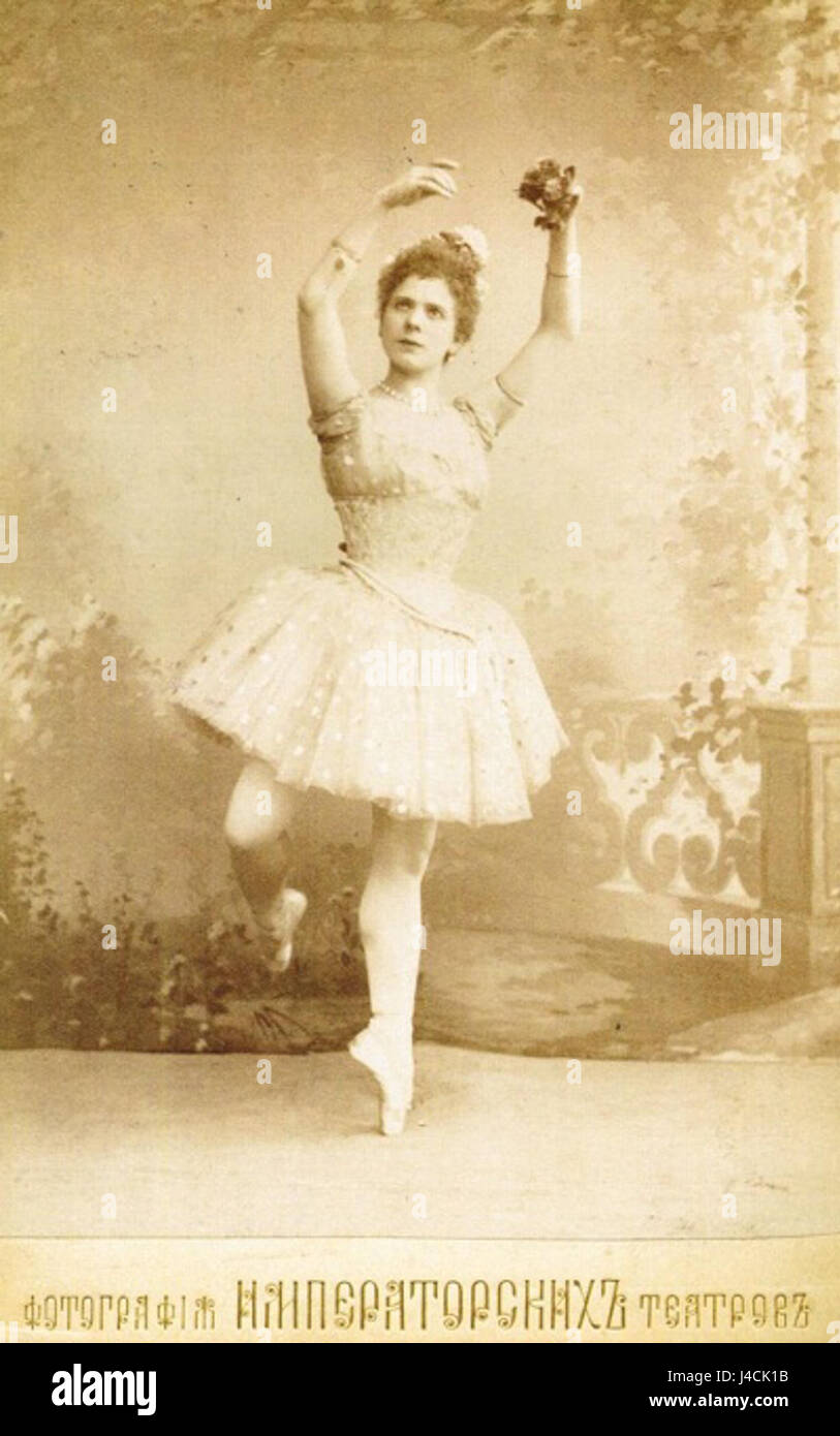 Pierina Legnanis Darstellung der Hauptrolle im ersten Akt von Raymonda 1898, einer klassischen Ballettaufführung, die für ihre technische Choreographie und Erzählkunst bekannt ist. Stockfoto