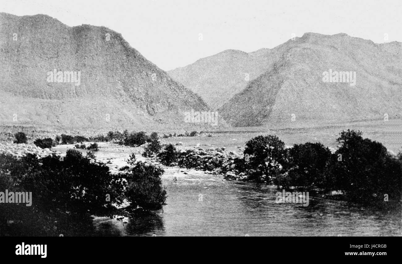 In diesem artikel von *Popular Science Monthly* wird das Konzept des Ausstiegs aus der Wüste diskutiert und möglicherweise auf den Übergang von Wüstenlandschaften zu fruchtbareren oder bevölkerungsreicheren Gebieten Bezug genommen. Sie erforscht die Herausforderungen und Anpassungen der Wüstenumgebung. Stockfoto