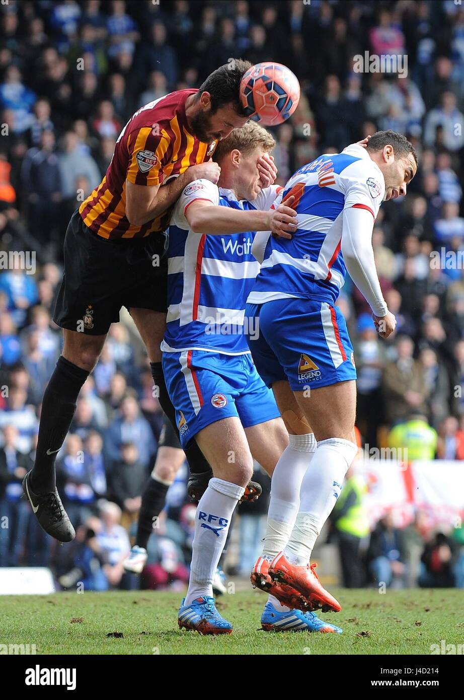 RORY MCARDLE PAVEL POGREBNYAK BRADFORD CITY V READING FC VALLEY PARADE BRADFORD ENGLAND 7. März 2015 Stockfoto