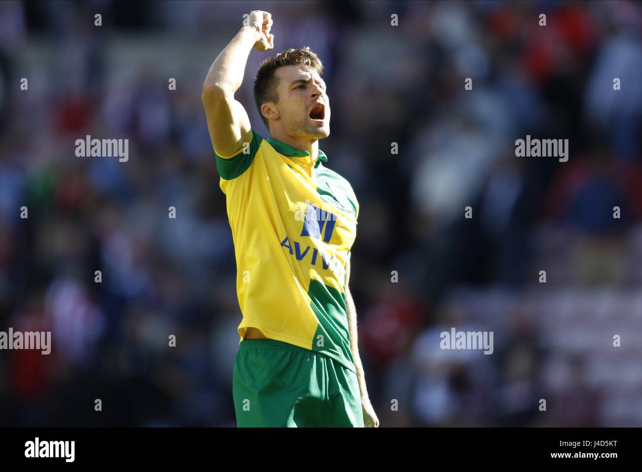 RUSSELL MARTIN feiert Sieg SUNDERLAND FC V NORWICH CITY F Stadion von leichten SUNDERLAND ENGLAND 15. August 2015 Stockfoto