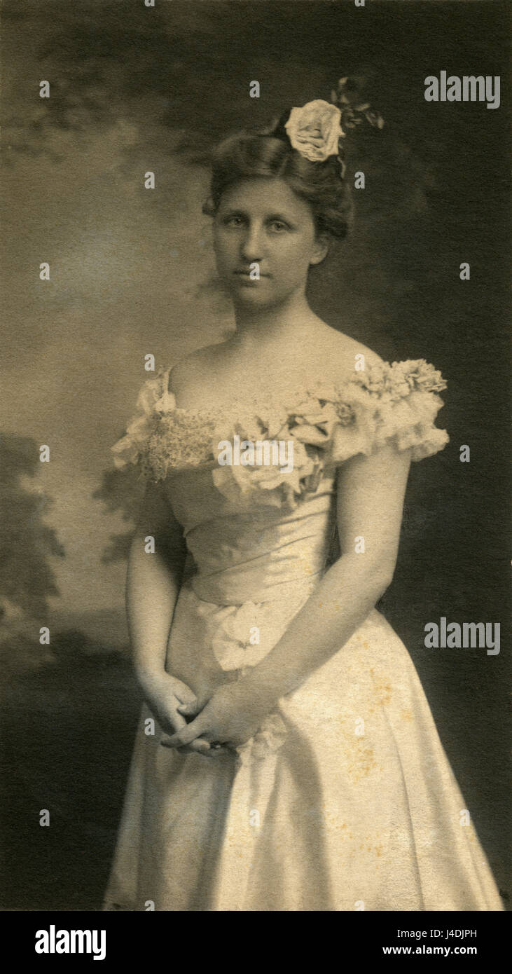 Antike c1910 Foto, eine schöne Frau von The Selby vermisst, 872 am Broadway in New York City, New York. QUELLE: ORIGINAL GRAVUR. Stockfoto