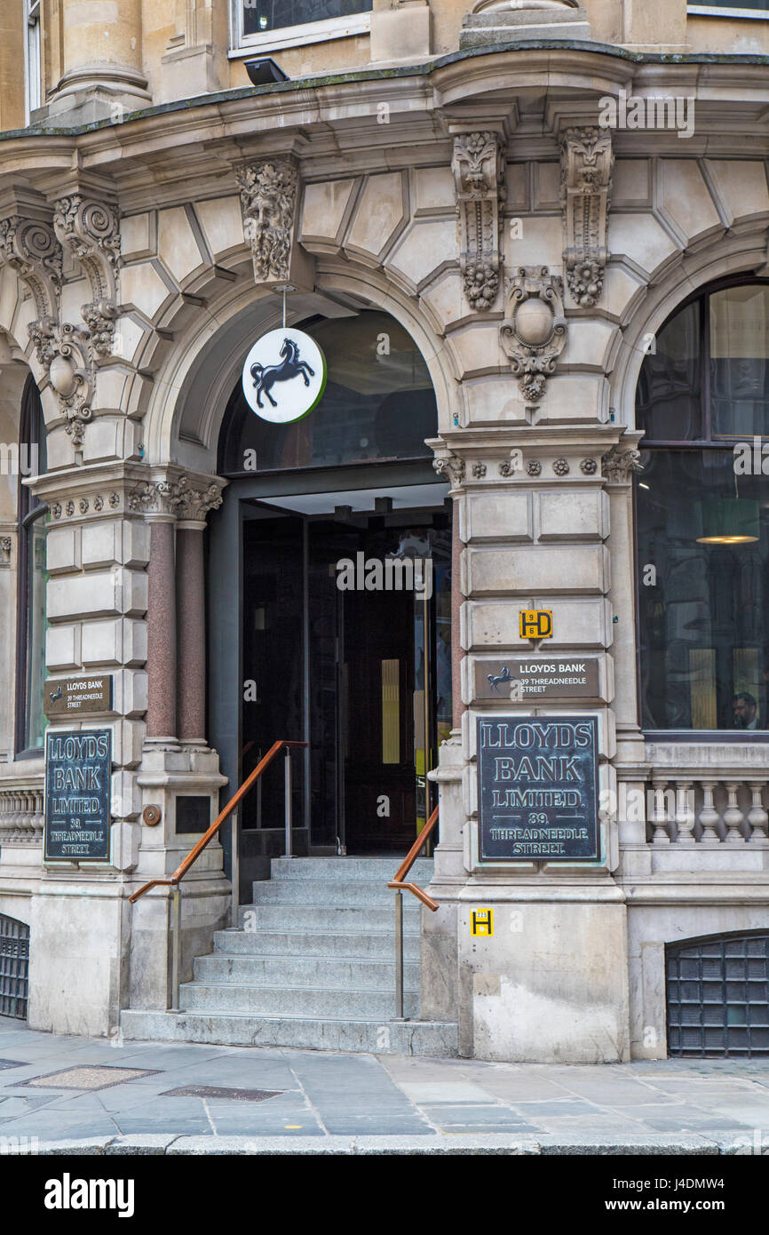 Eingang zur Lloyds Bank, 39 Threadneedle Street, London. Stockfoto