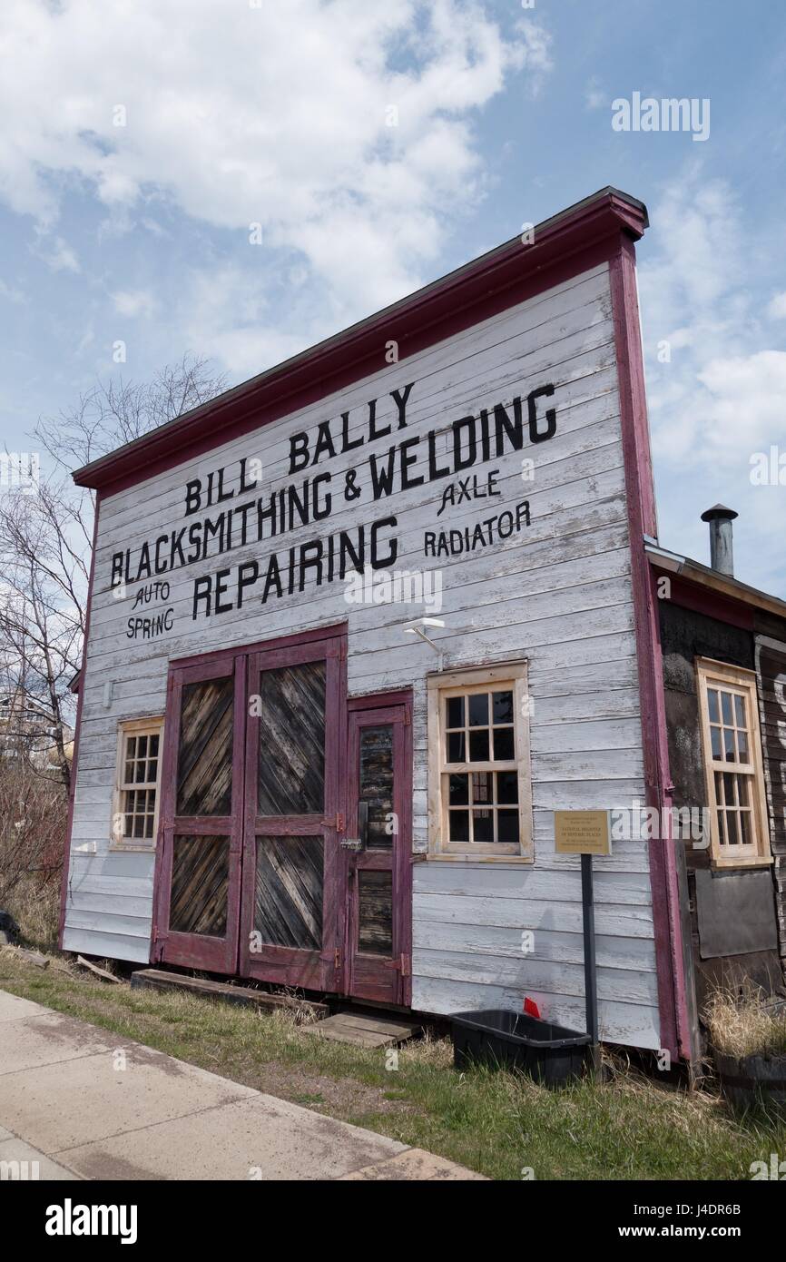 Historischen Bally Schmiedekunst Shop Gebäude in Grand Marais, Minnesota, USA. Stockfoto