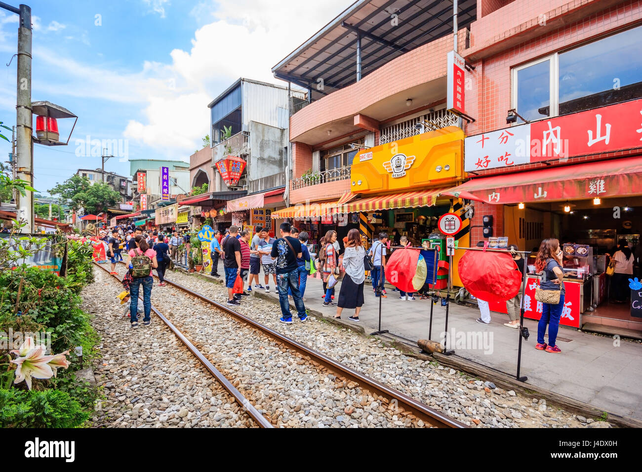 Abschnitt Shifen Old Street Pingxi Viertel ist eine der bekanntesten touristischen Stationen entlang dieser Linie geworden. Stockfoto