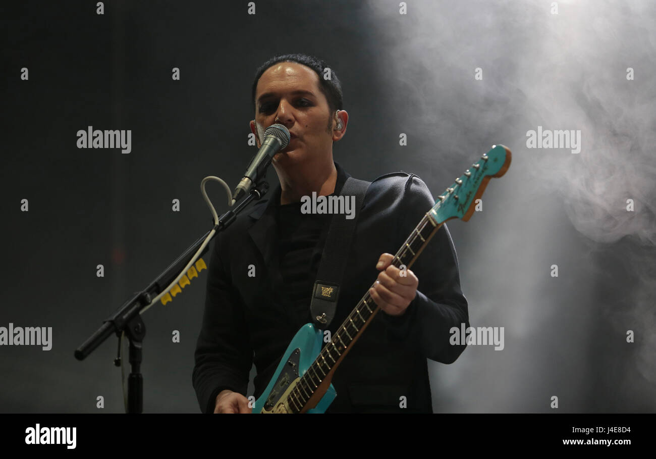 Calvia, Mallorca, Spanien. 12. Mai 2017. Britische Band Placebo live während Mallorca Live Festival in der spanischen Insel Mallorca durchführt. Bildnachweis: Zixia/Alamy Live-Nachrichten Stockfoto