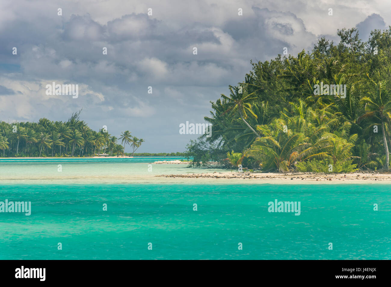 Der türkisfarbenen Lagune von Bora Bora, Gesellschaftsinseln, Französisch-Polynesien, Pacific Stockfoto