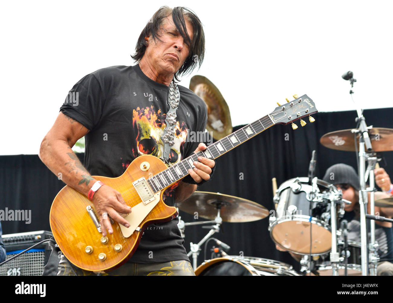 Lynch Mob Band Stockfotos und -bilder Kaufen - Alamy