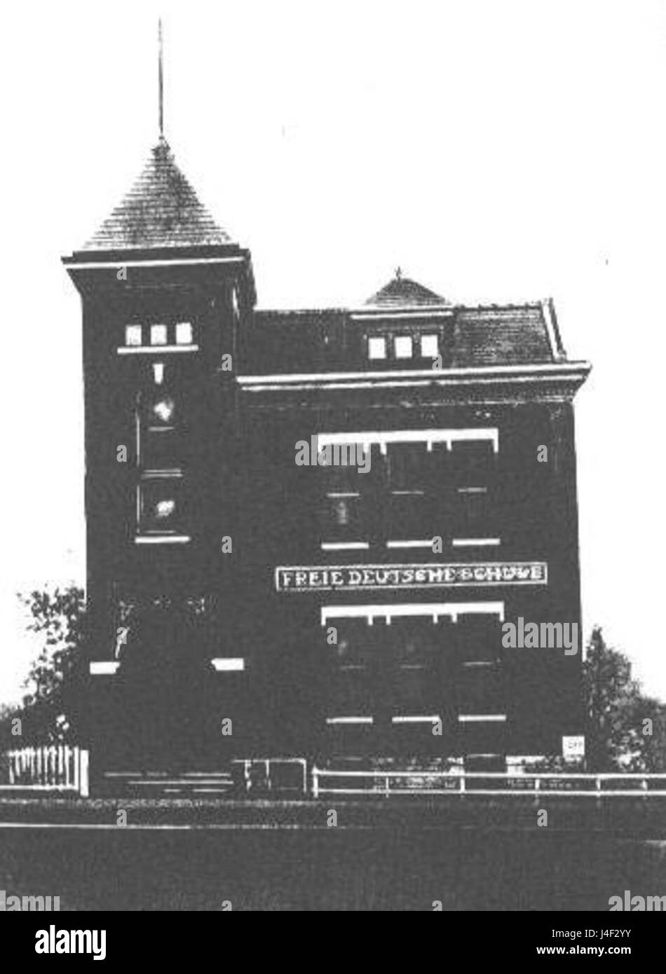 Die Freie Deutsche Schule in Davenport, Iowa, war eine Bildungseinrichtung, die im 19. Jahrhundert gegründet wurde, um Migrantenkindern deutsche Sprache und Kultur zu vermitteln. Sie spielte eine Schlüsselrolle bei der Bewahrung des deutschen Erbes im amerikanischen Mittleren Westen. Stockfoto