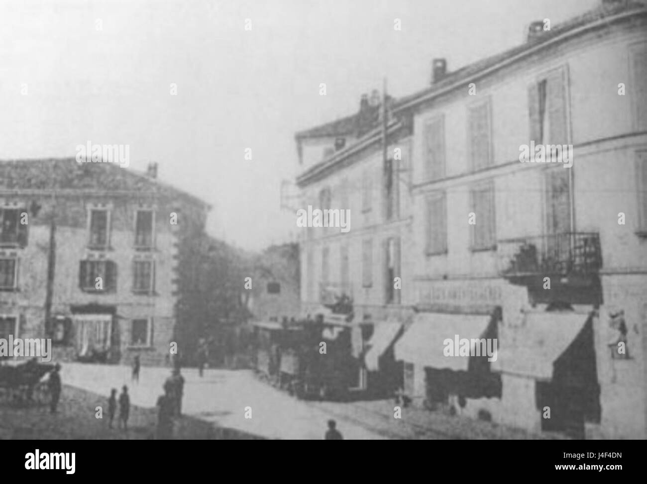 Die Straßenbahn Casatenovo bezeichnet ein historisches Straßenbahnsystem in der Stadt Casatenovo in der Lombardei. Die Straßenbahn war Teil des öffentlichen Verkehrsnetzes der Region und trug dazu bei, ländliche Gebiete mit nahegelegenen Städten während des frühen 20. Jahrhunderts zu verbinden. Stockfoto