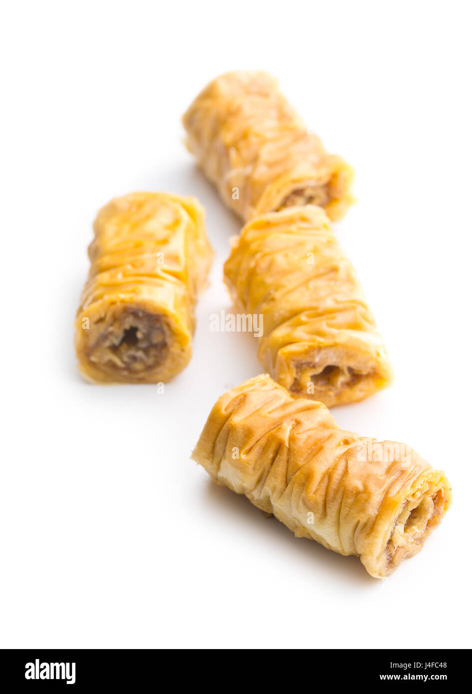 Süße Nachspeise Baklava isoliert auf weißem Hintergrund. Stockfoto