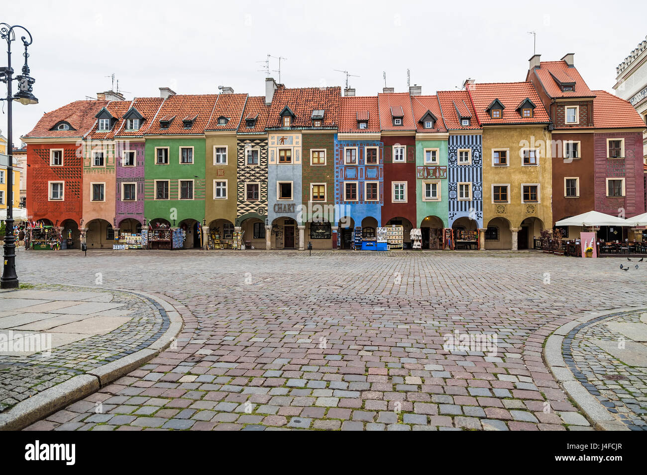 Posen, Polen - 4. August 2014: Eine Reihe von Häusern aus dem 16. Jahrhundert auf dem alten Markt von Posen am 4. August 2014. Polen. Stockfoto