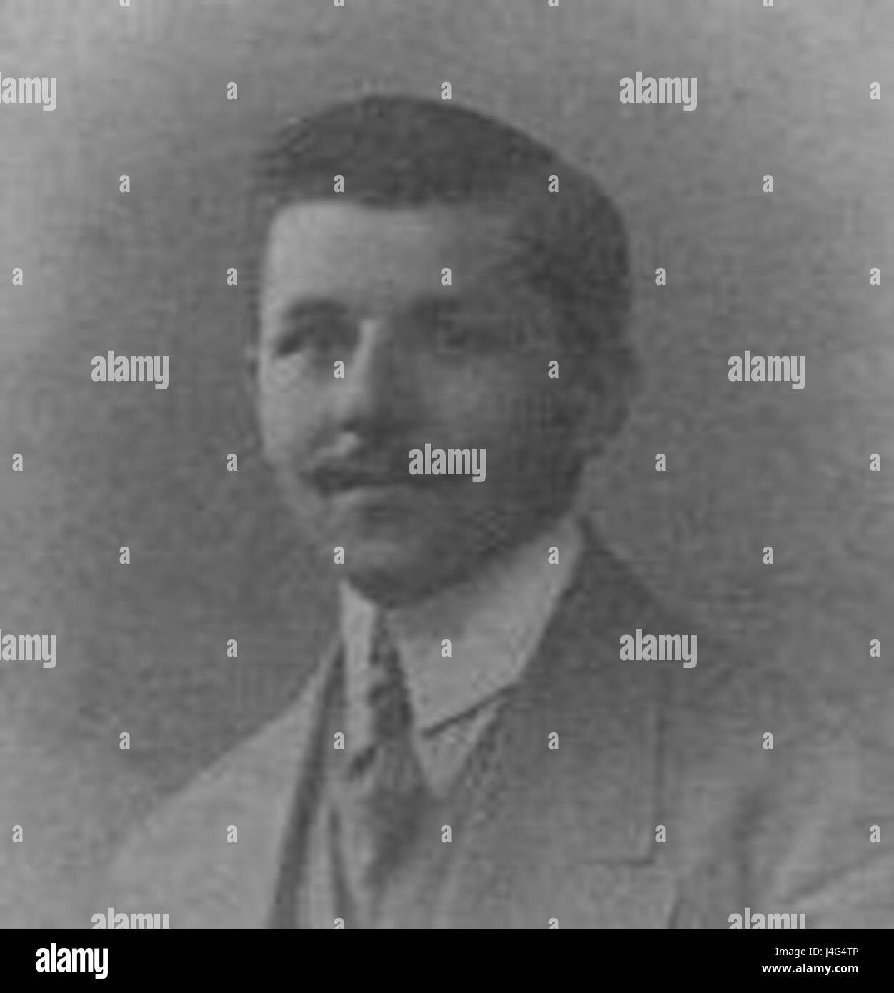 SukruS ist ein zeitgenössischer Künstler, der für seine innovativen Arbeiten im Bereich der modernen Kunst bekannt ist. Seine Werke konzentrieren sich oft auf abstrakte Formen und die Erforschung visueller Wahrnehmung und tragen zur sich entwickelnden Kunstlandschaft bei. Stockfoto