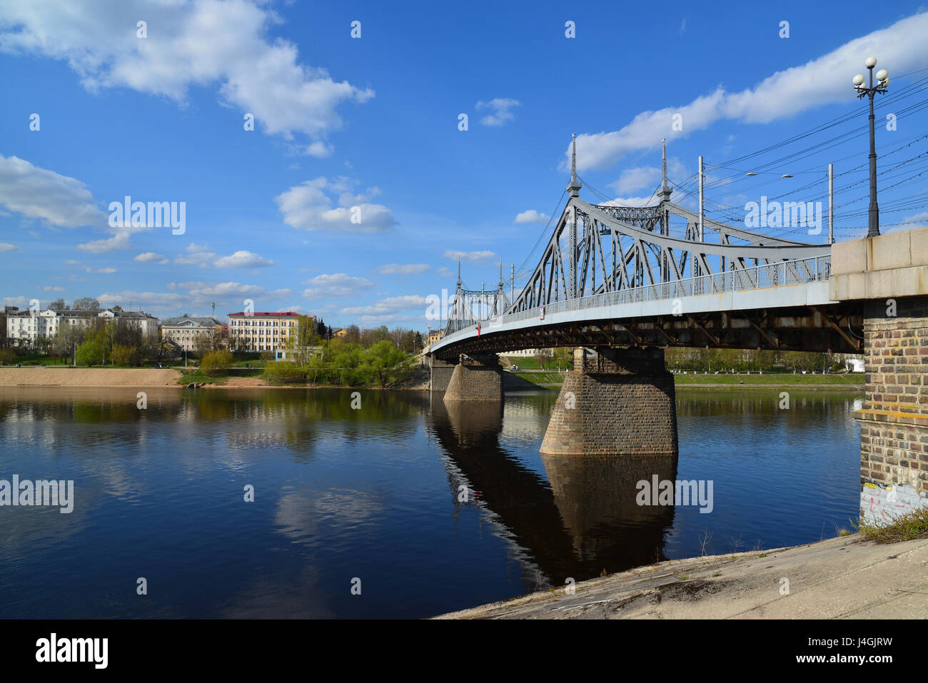 Starovolzhsky Straßenbrücke über die Wolga in TheTver, Russland Stockfoto