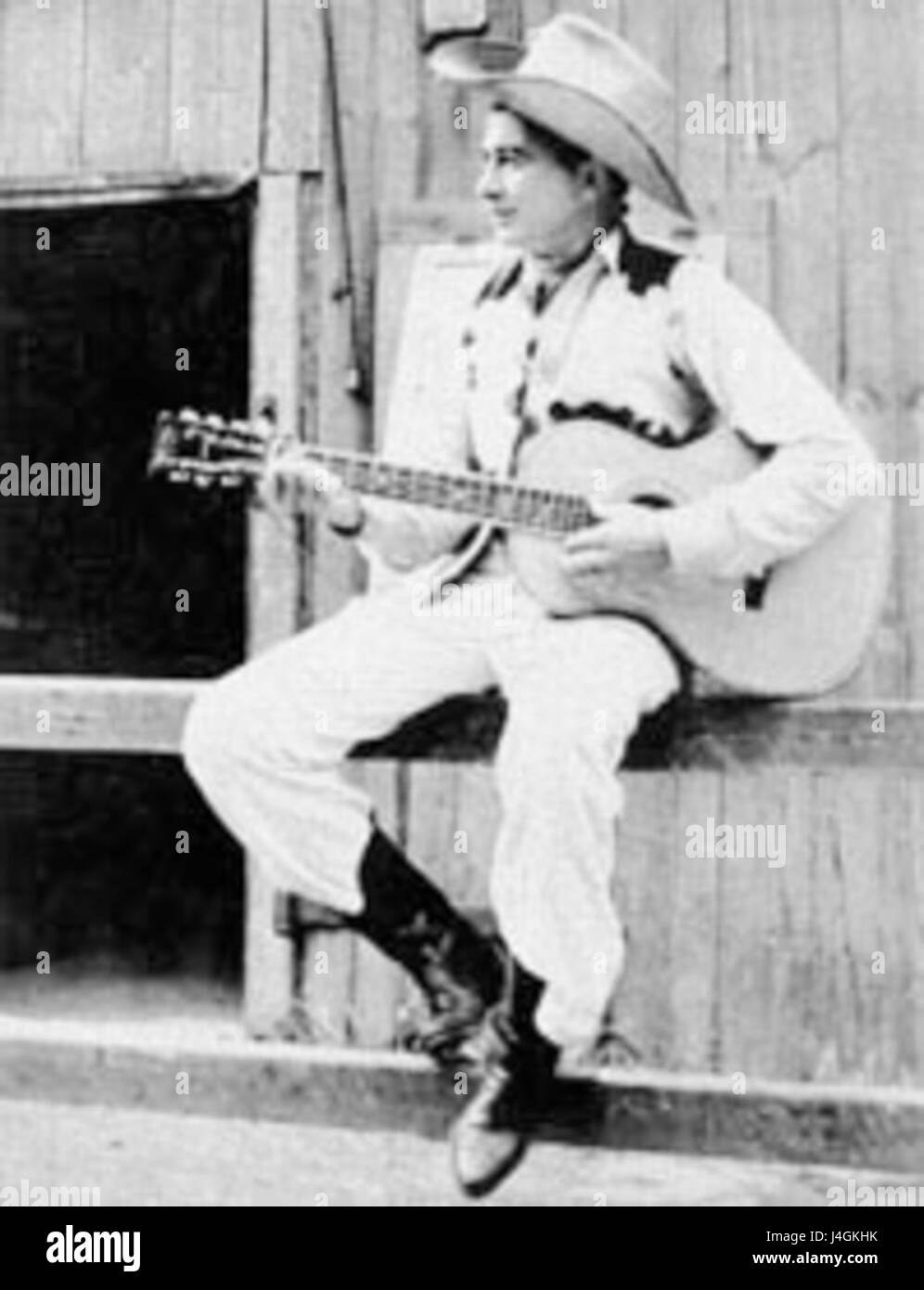 Tex Fletcher war eine amerikanische Figur, die für seine Arbeit in der Unterhaltungsindustrie, insbesondere in Film und Fernsehen, bekannt war. Seine Beiträge zum amerikanischen Kino und den Medien wurden für ihren Einfluss auf die Branche gewürdigt, was seinen Platz als eine bemerkenswerte Persönlichkeit in der Unterhaltungsgeschichte des 20. Jahrhunderts ausmachte. Stockfoto