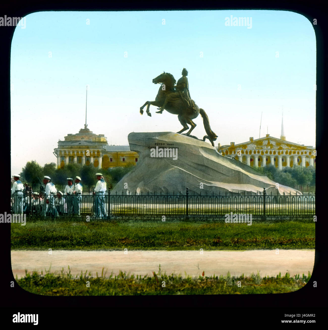 Sankt Petersburg. Peter das große Denkmal (der eherne Reiter) auf Senatskaia Ploshchad', mit der Admiralität Gebäude auf der Rückseite 3 Stockfoto