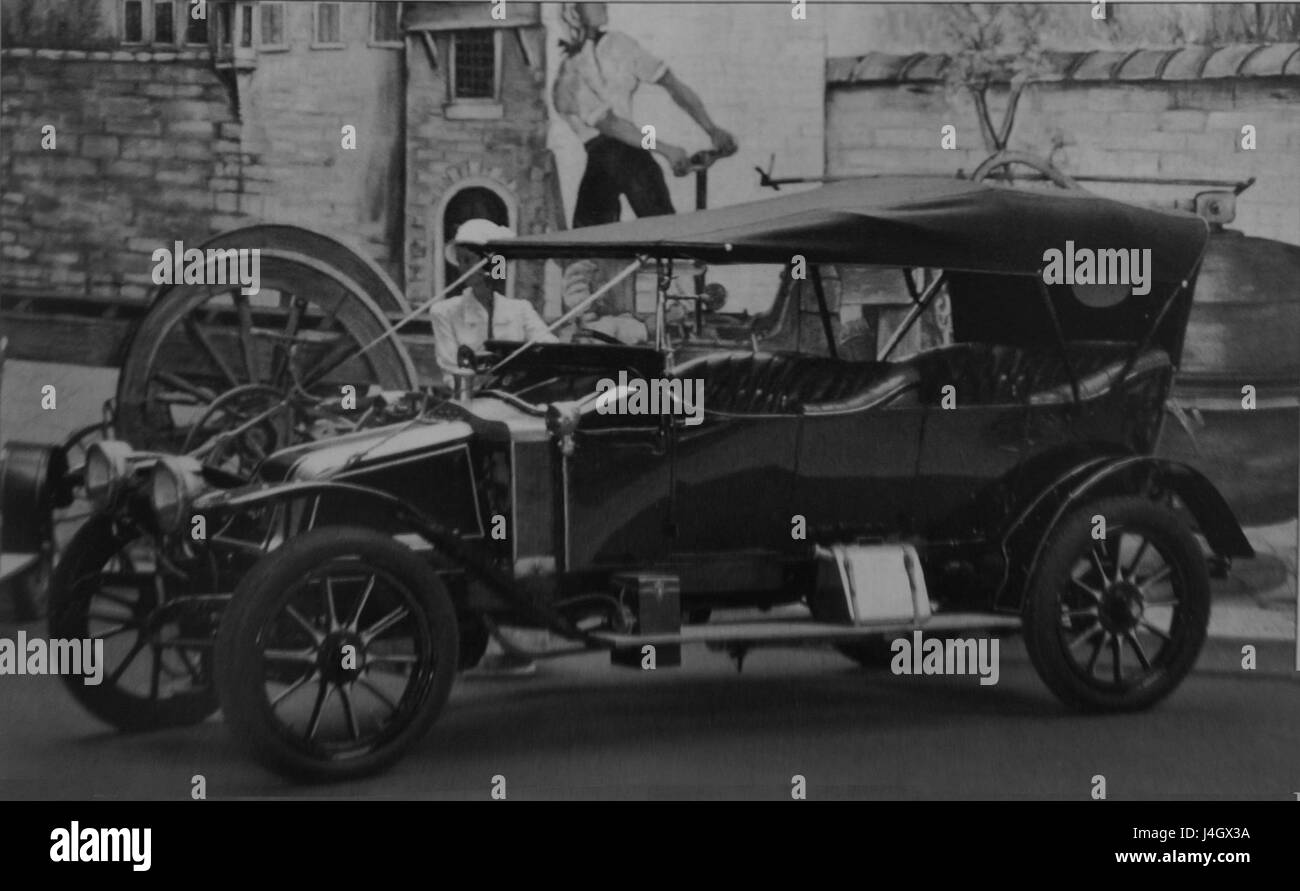 Dies bezieht sich auf ein Postkartenbild, das eine Szene oder ein Ereignis zeigt, die sich auf SACR bezieht und möglicherweise auf einen bestimmten Ort oder ein historisches Ereignis bezieht, das auf der Postkarte abgebildet ist. Stockfoto