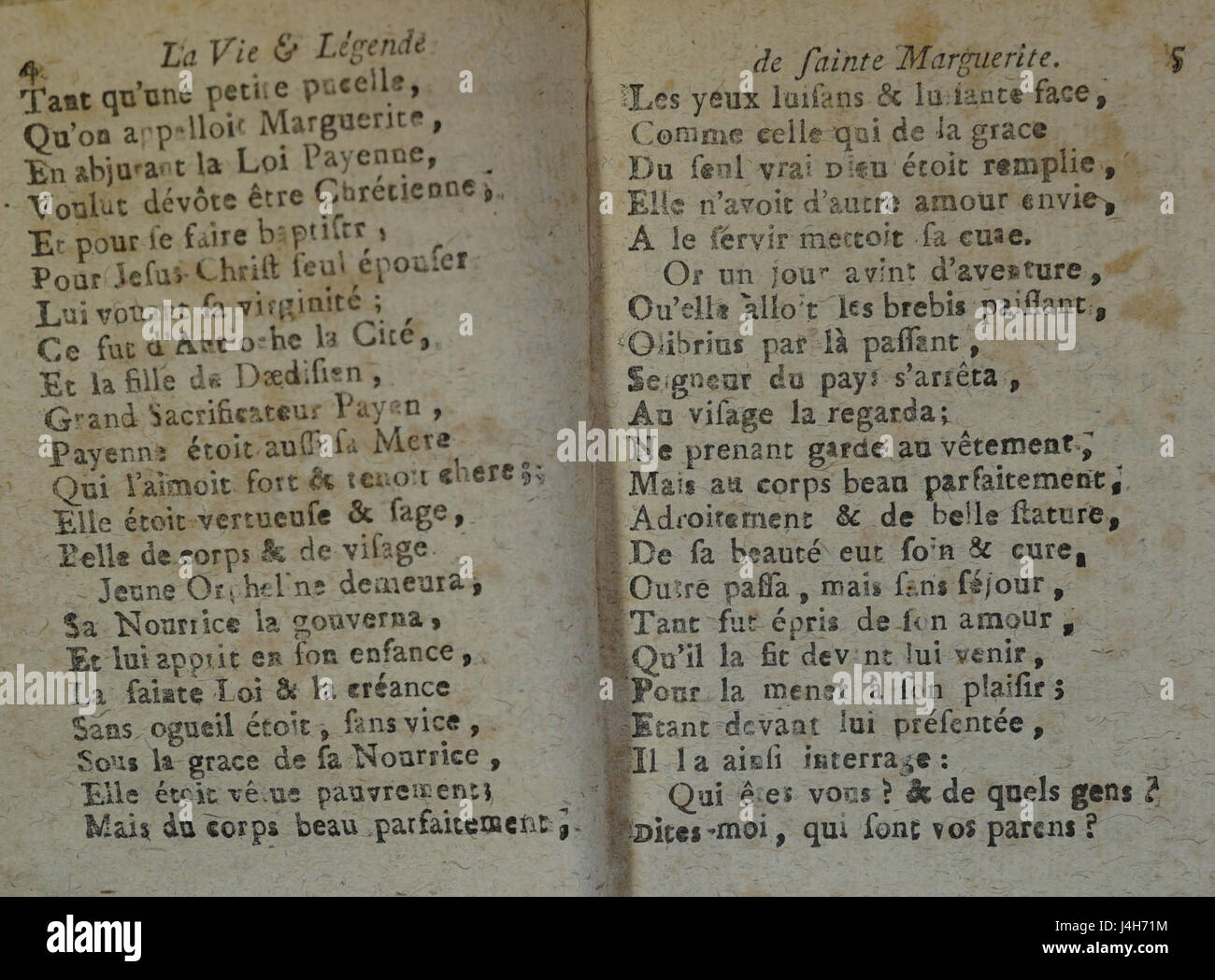 Sainte Marguerite bezieht sich auf eine historische oder religiöse Figur, möglicherweise die heilige Margarete von Antiochia, die für ihr Martyrium und ihre Bedeutung in der christlichen Tradition bekannt ist. Die Zahl 1023 kann sich auf einen bestimmten historischen Kontext oder ein bestimmtes Ereignis beziehen. Stockfoto