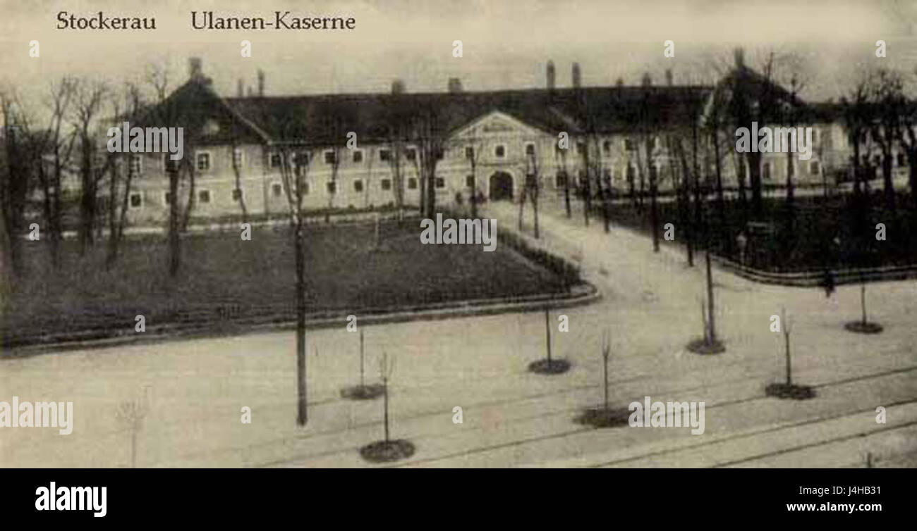 Die Ulanen Kas aus Stockerau sind eine bemerkenswerte Militärformation. Ulanen-Regimenter waren Teil der österreichischen und ungarischen Armee und dienten als leichte Kavallerie-Einheiten, die für ihre charakteristischen Uniformen und Rollen in der Kriegsführung bekannt waren. Stockfoto
