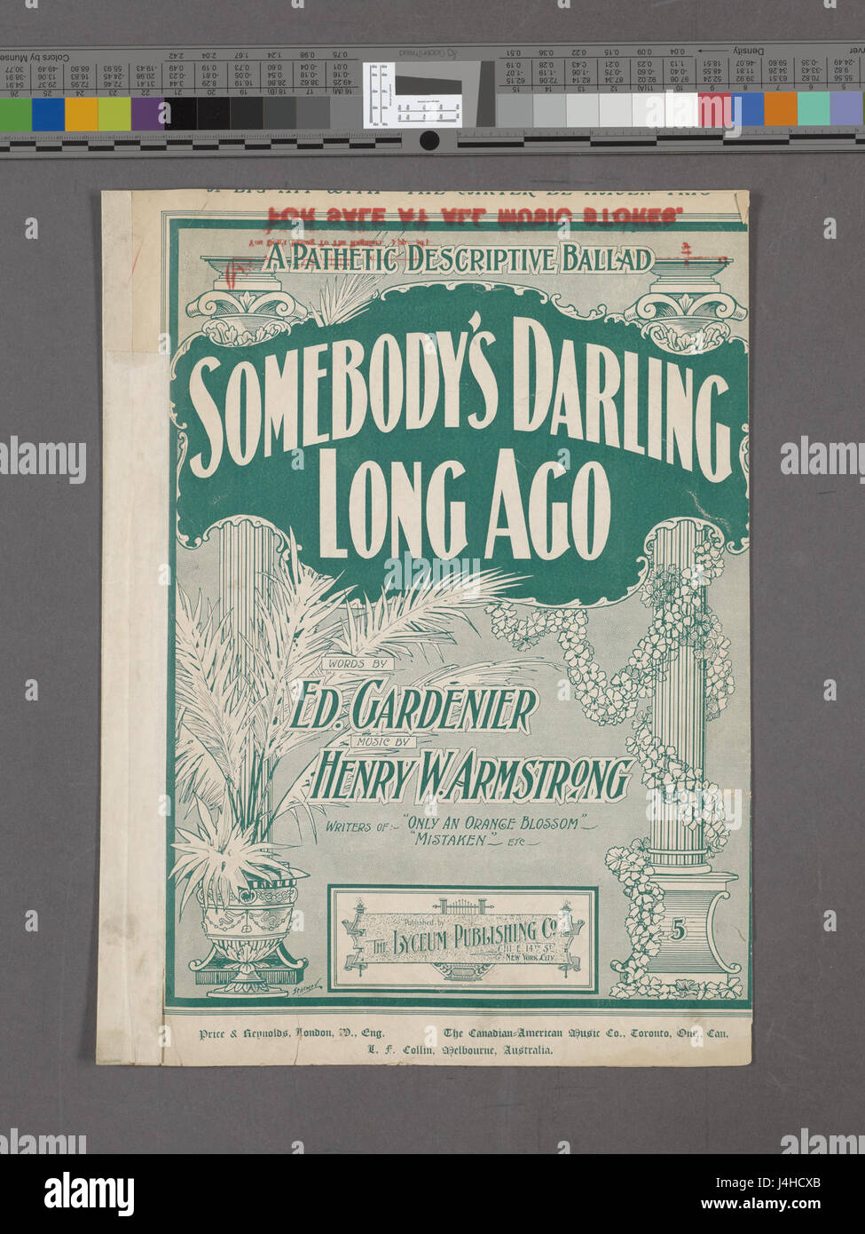 Someone's Darling Long Aago ist ein literarisches Werk, das in der New York Public Library aufbewahrt wird. Es reflektiert Themen wie Verlust, Erinnerung und historische Reflexion und erfasst Emotionen, die mit vergangenen Ereignissen verbunden sind. Stockfoto