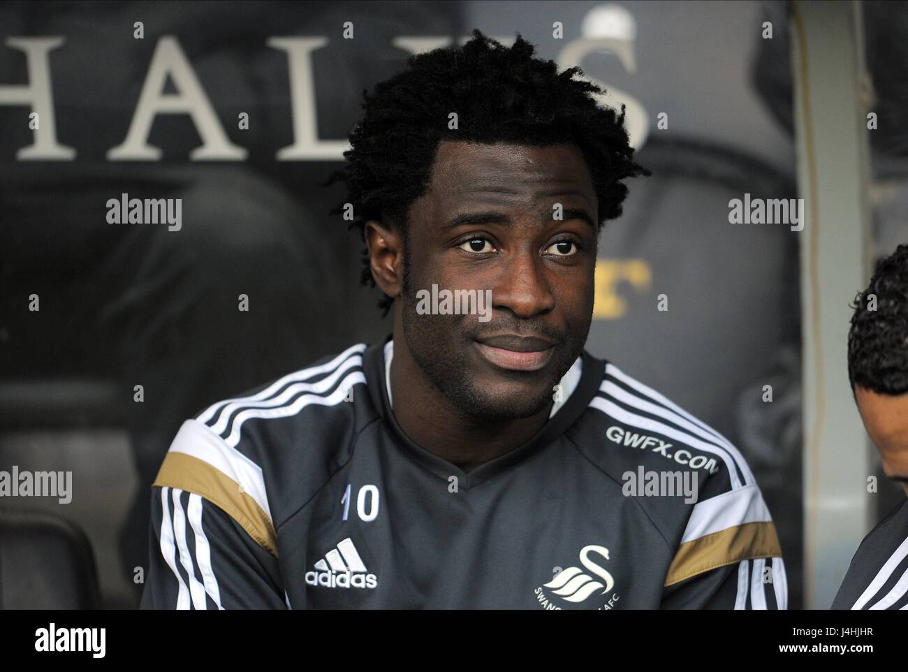 WILFRIED BONY SWANSEA CITY FC KC STADIUM HULL ENGLAND 20. Dezember 2014 Stockfoto