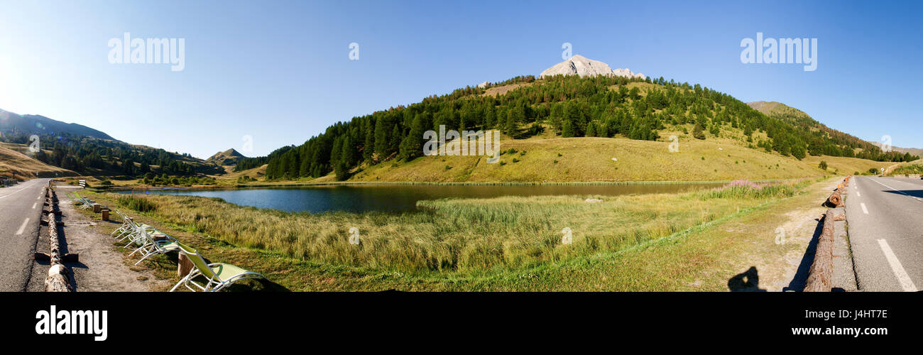 Col de Vars, Frankreich: pass Straße und die umliegenden Berge Stockfoto