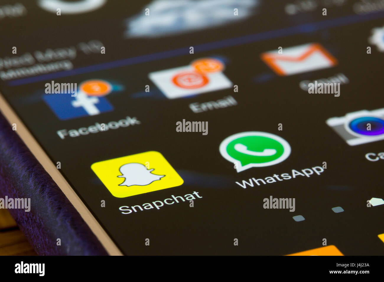 Eine Nahaufnahme einer Smartphone-Bildschirm konzentrierte sich auf die Snapchat app Stockfoto