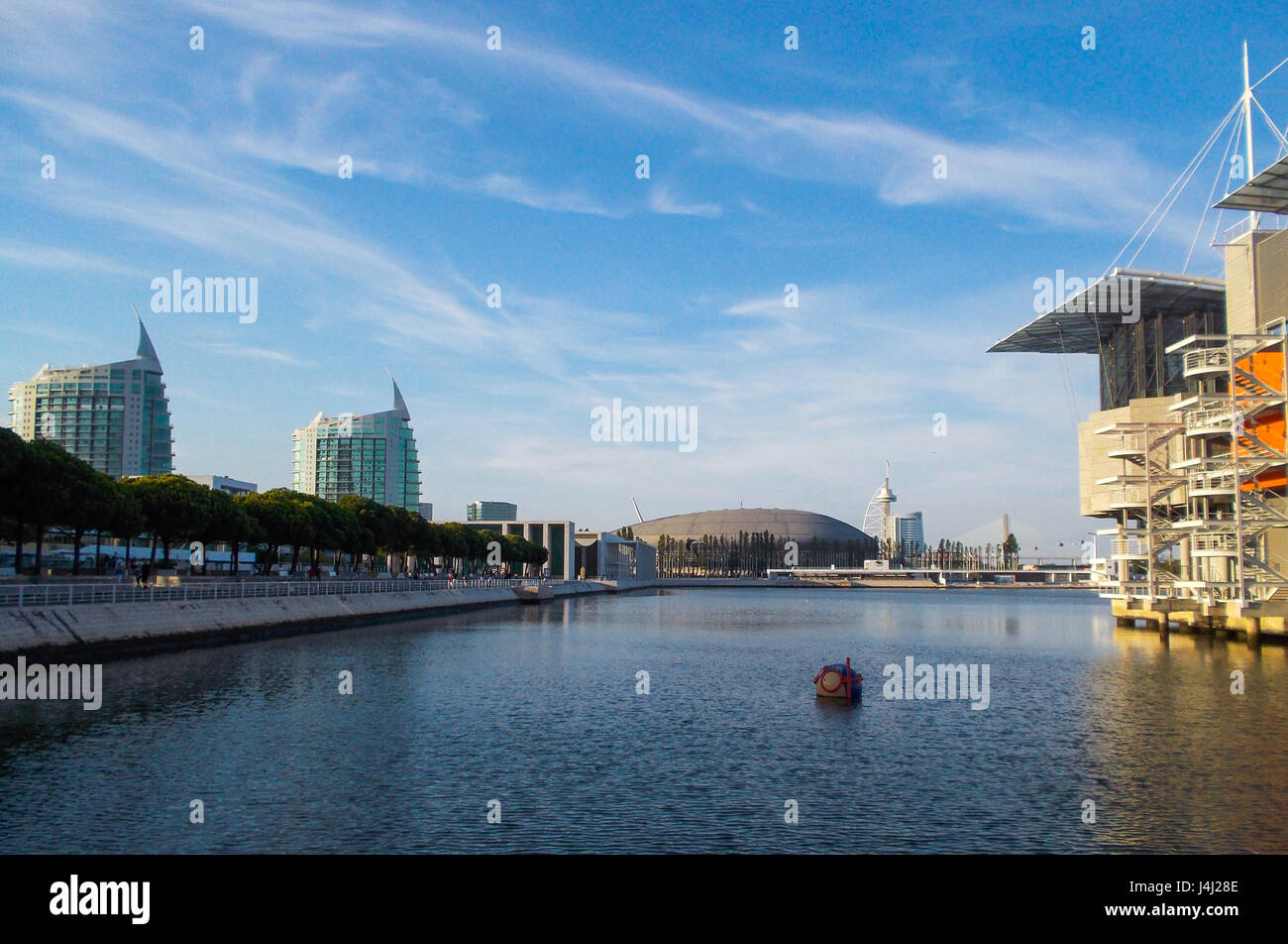Blick auf Park der Nationen und das Ozeanarium in Lissabon Stockfoto