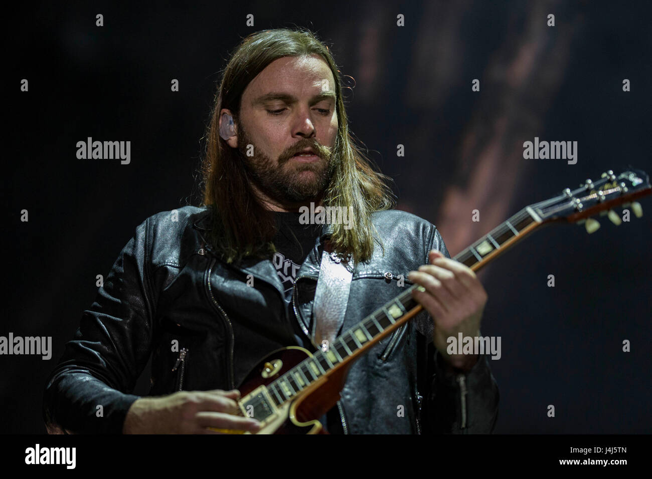 Chris Traynor, führt Gitarrist für Bush auf 2017 Beale Street Music Festival in Tom Lee Park in Memphis, Tennessee am 7. Mai 2017. Stockfoto