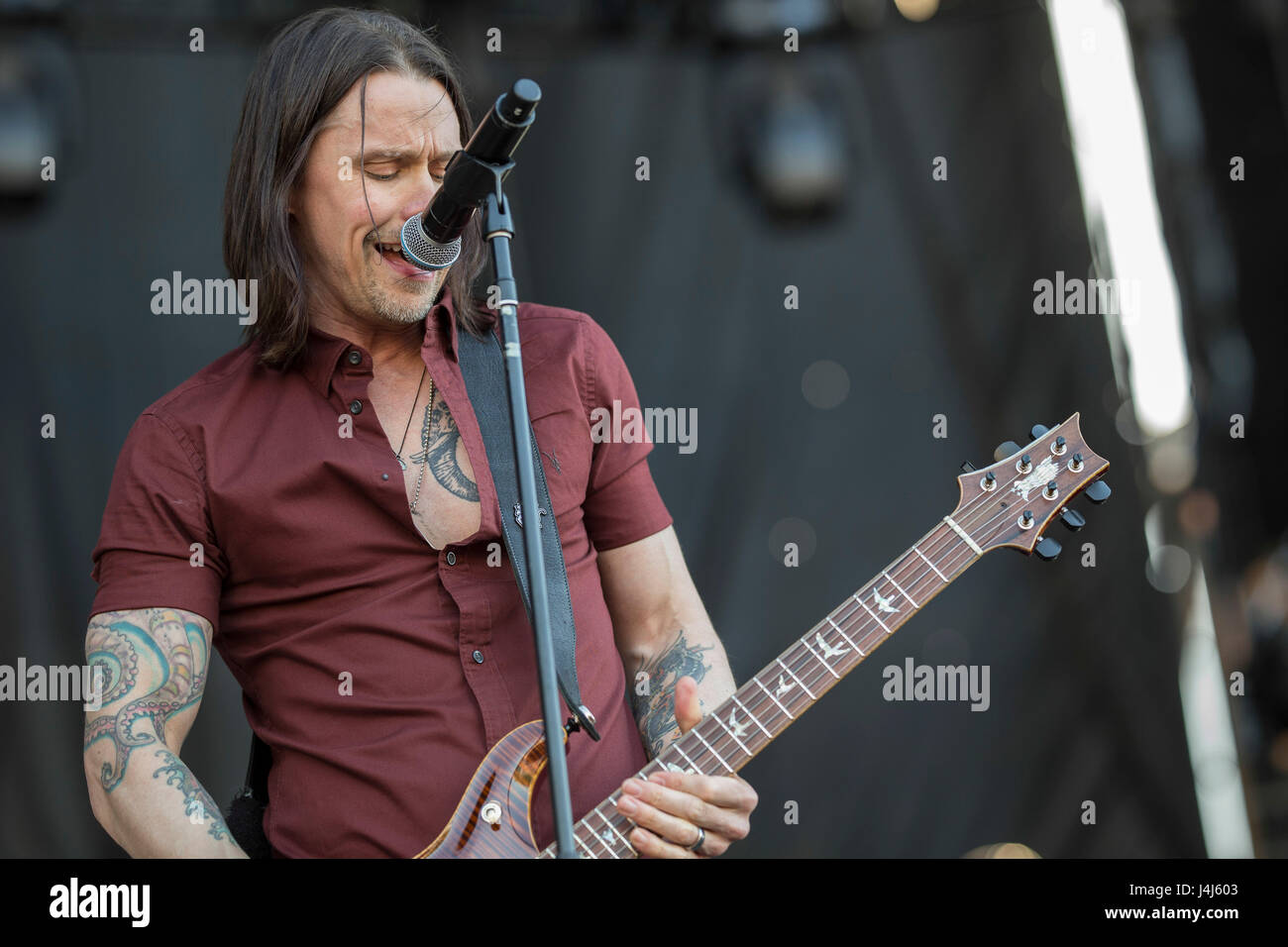 Myles Kennedy führt auf 2017 Beale Street Music Festival in Tom Lee Park in Memphis, Tennessee am 7. Mai 2017. Stockfoto