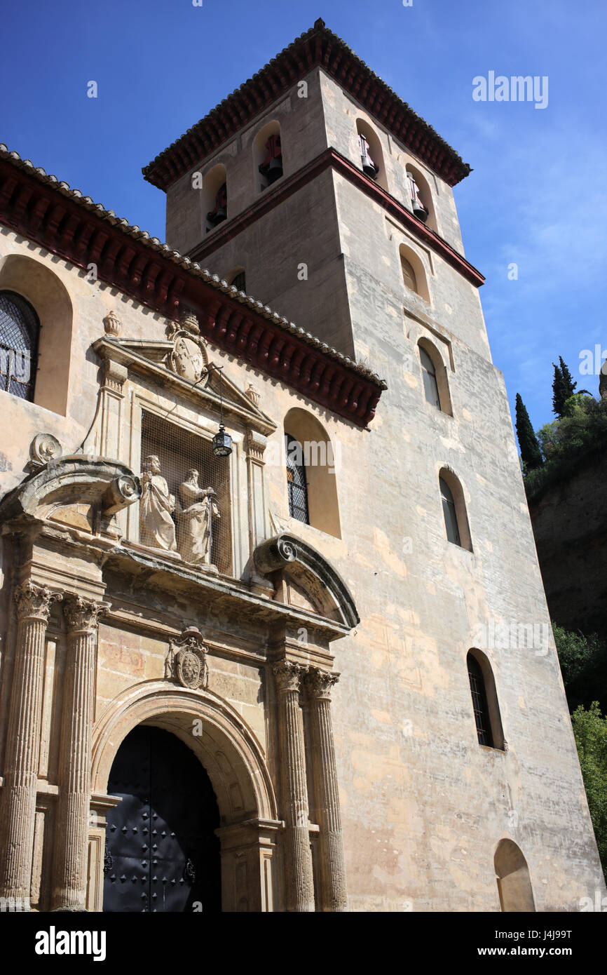 Kirche von San Gil und Santa Ana Iglesia de San Gil Y Santa Ana - Alhambra - Granada - Andalusien - Spanien Stockfoto