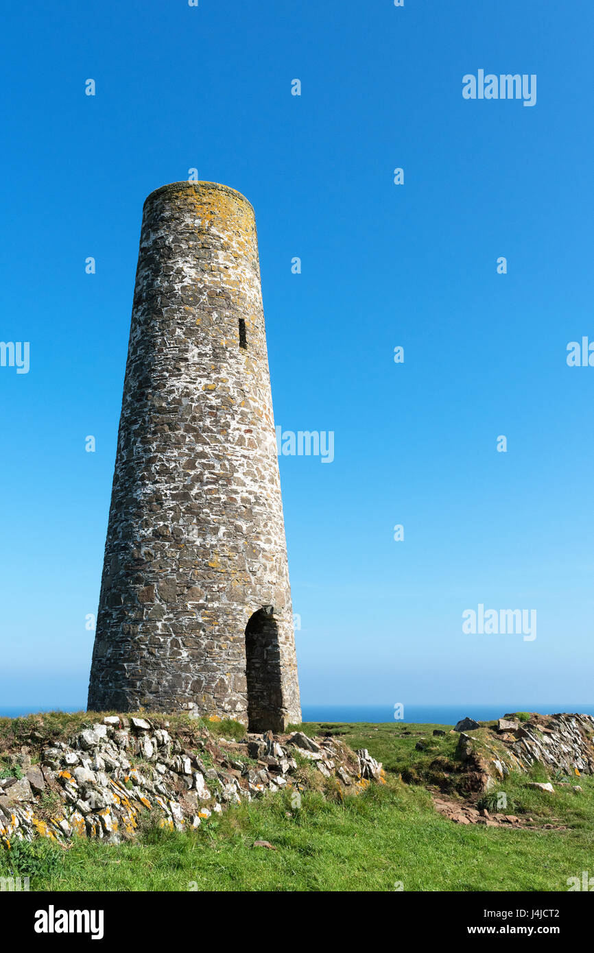 der Daymark Turm an Schrittmotoren Punkt in Cornwall, England, uk. Stockfoto